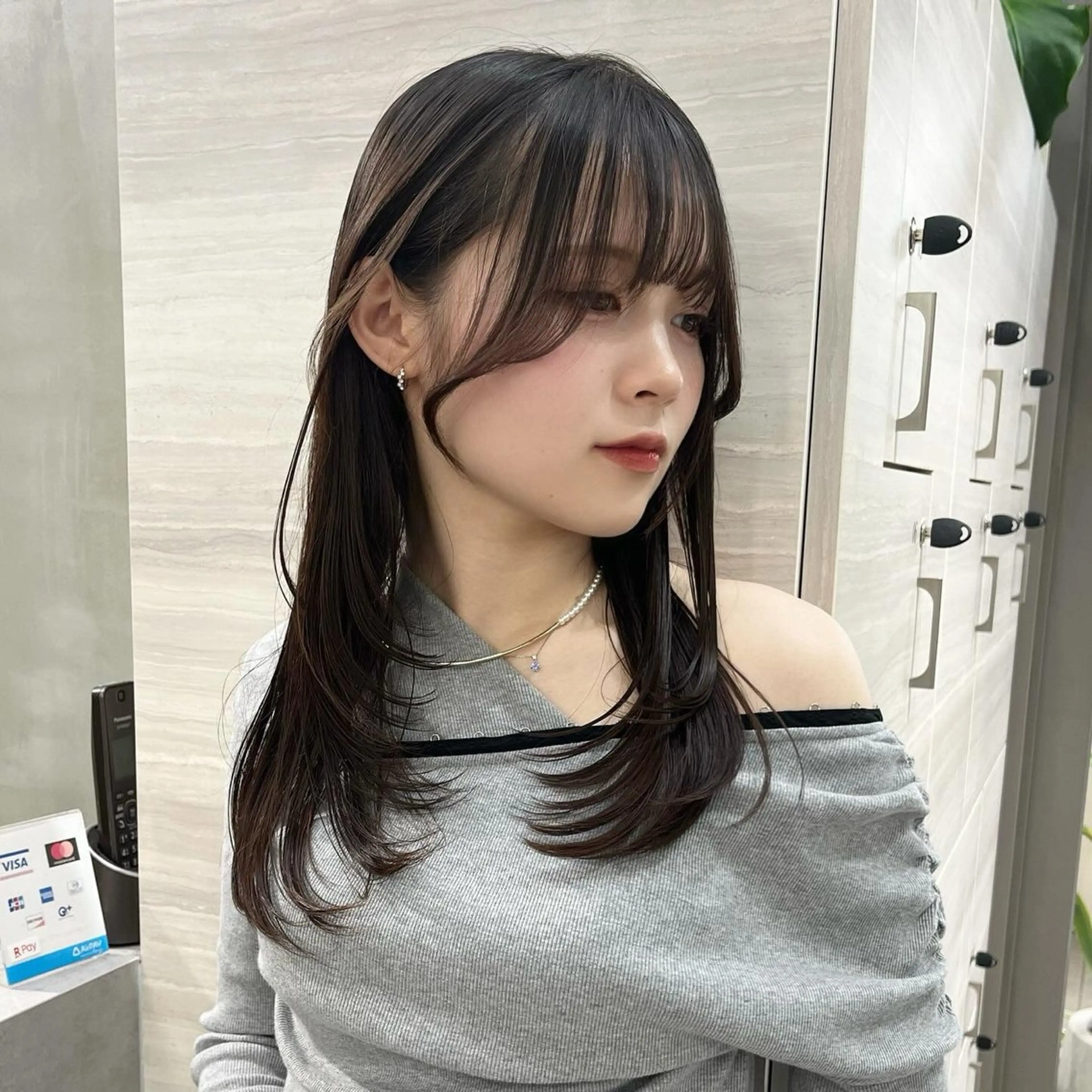 ロング レイヤーカット カット ナツミ/透明感カラー /酸性ストレートのヘアスタイル