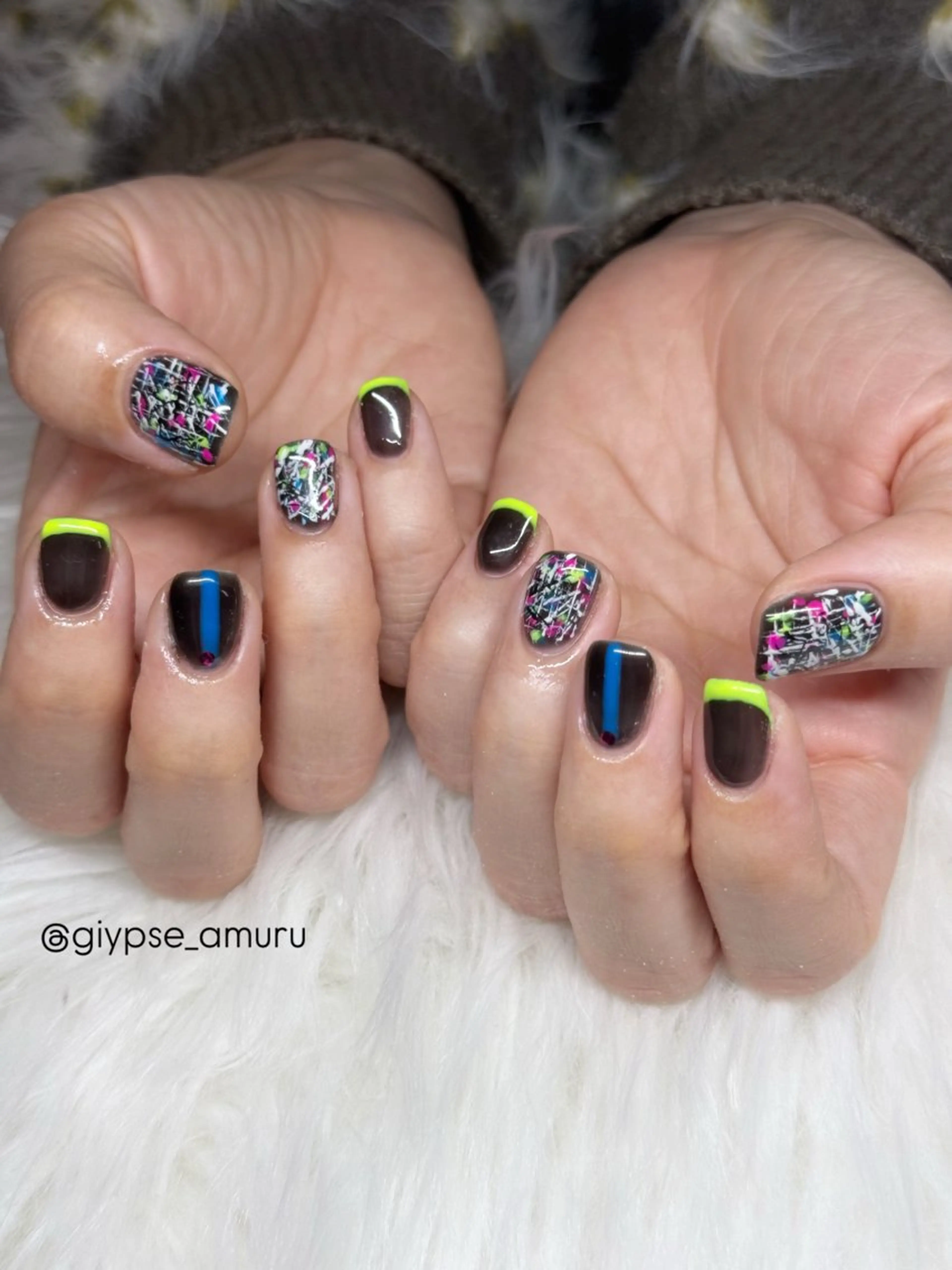 ショート ハンドネイル Giypsē amuruのネイルデザイン
