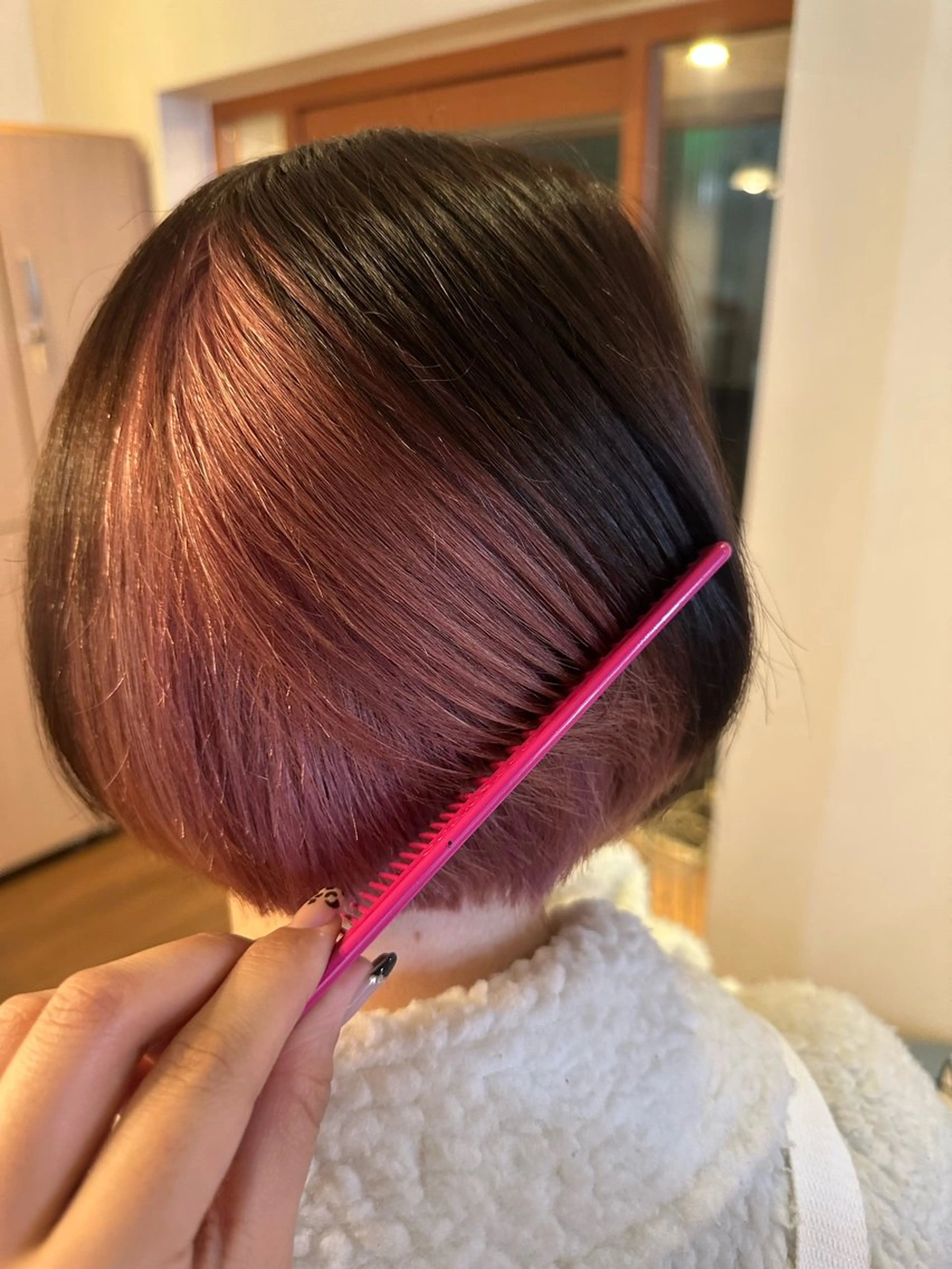 ショート カット ヘアカラー トリートメント 渋谷 美優のヘアスタイル