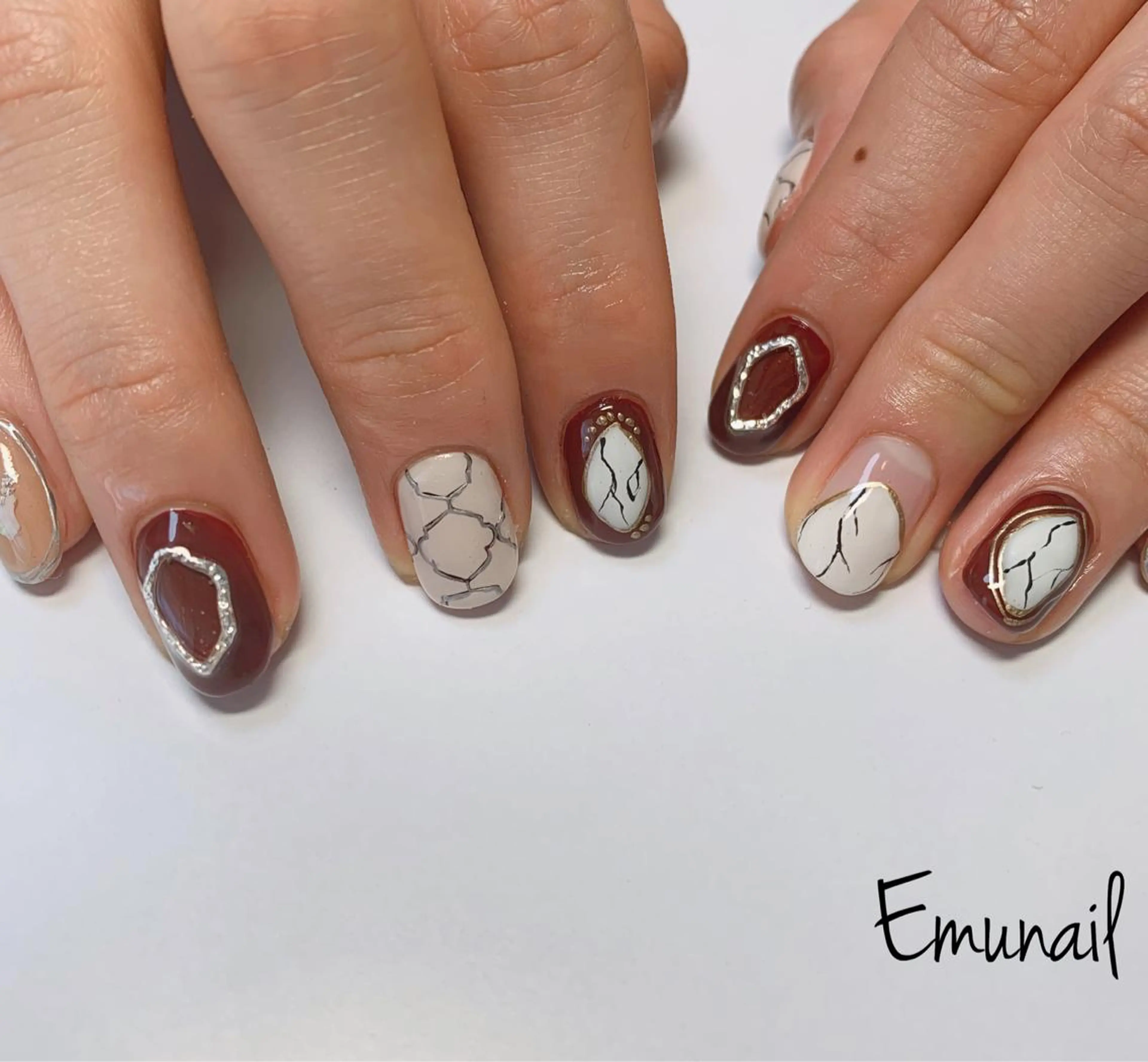 ネイル Emu Nailのネイルデザイン