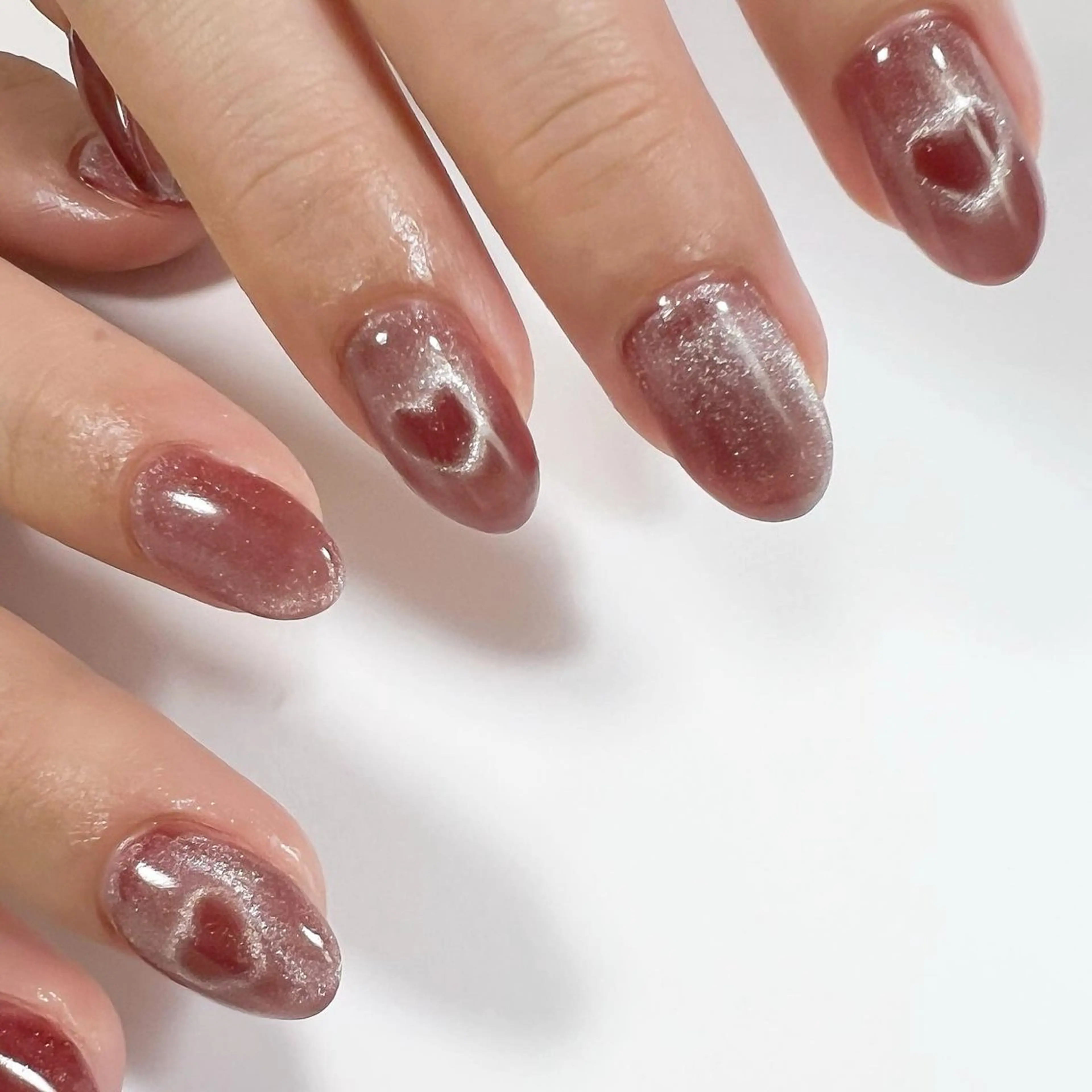 ネイル ボルドー ハート マグネットネイル シンプルネイル 春ネイル ハンドネイル pointillé .ayaのネイルデザイン