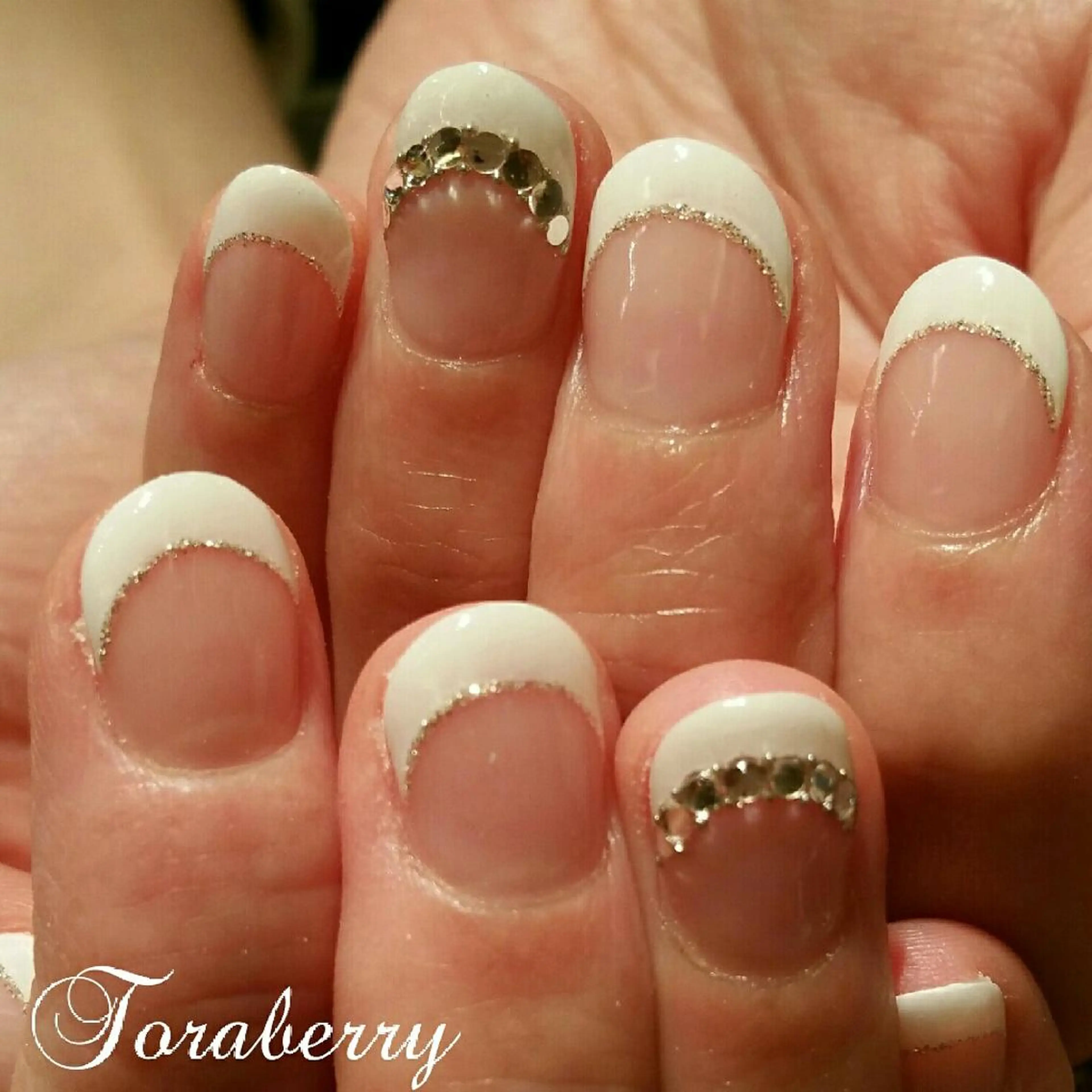 ネイル フレンチネイル ネイリスト なつみのネイルデザイン