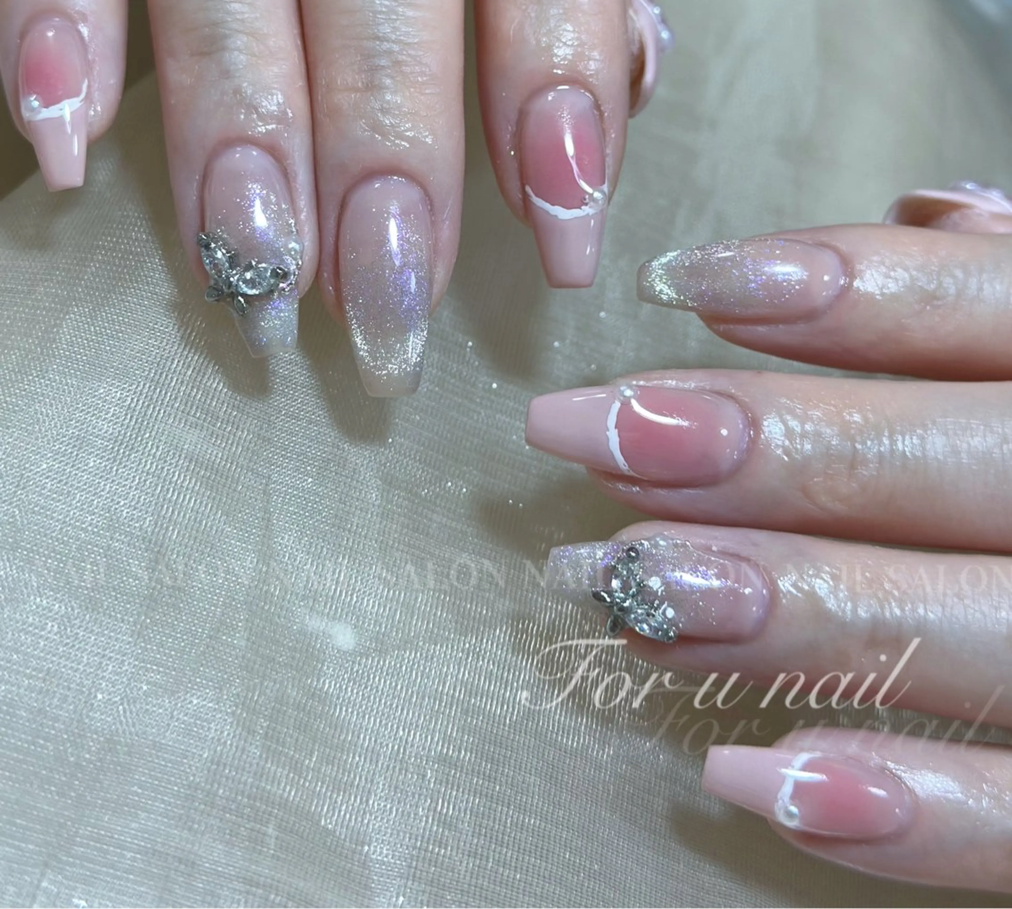 (チップ長さだし)🫧持ち込みデザイン6本パーツつけ放題の写真