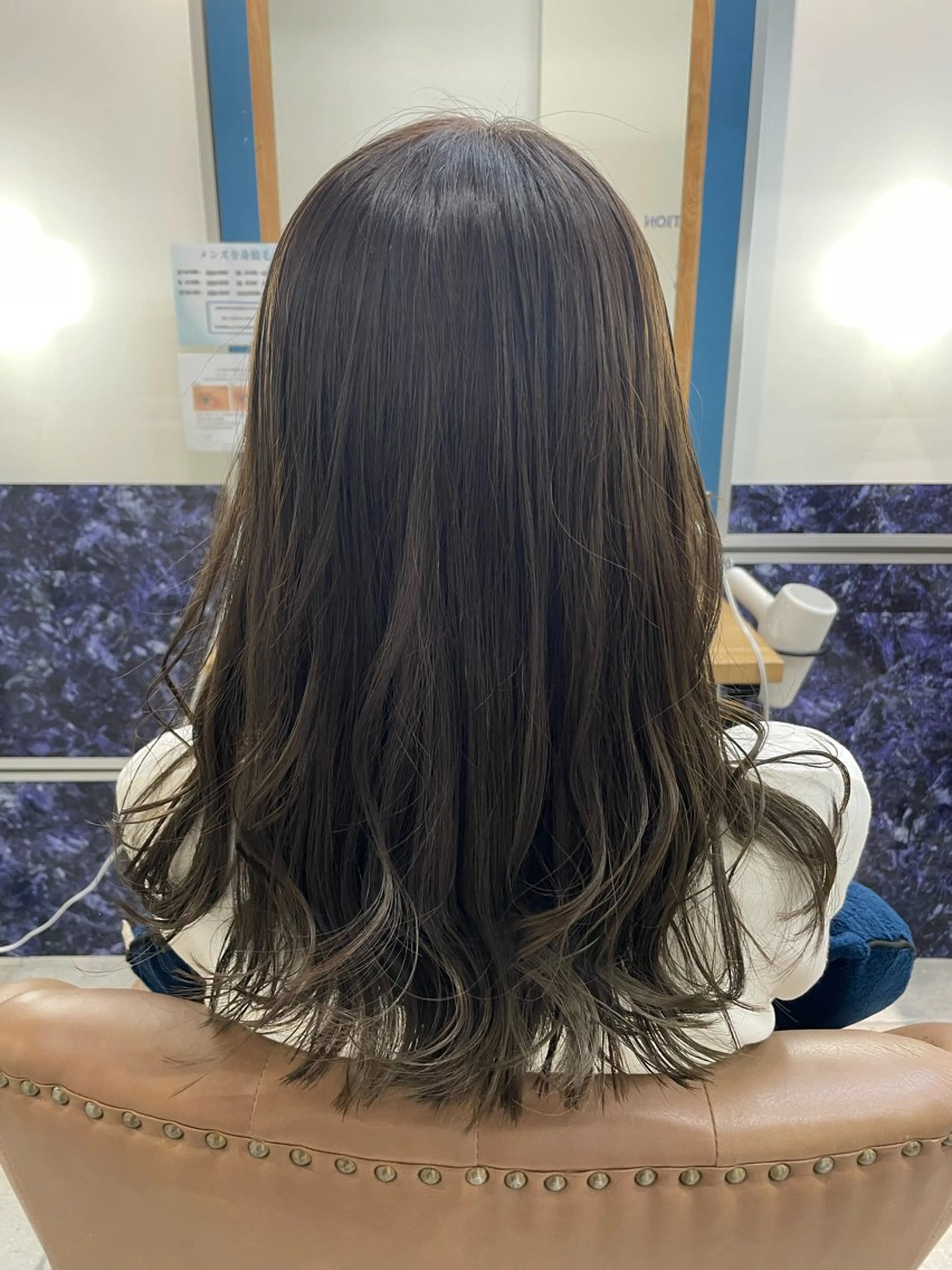 ロング カラー グレージュ オリーブグレージュ オリーブグレー ヘアカラー トリートメント 🍒新家 さくら🍒のヘアスタイル