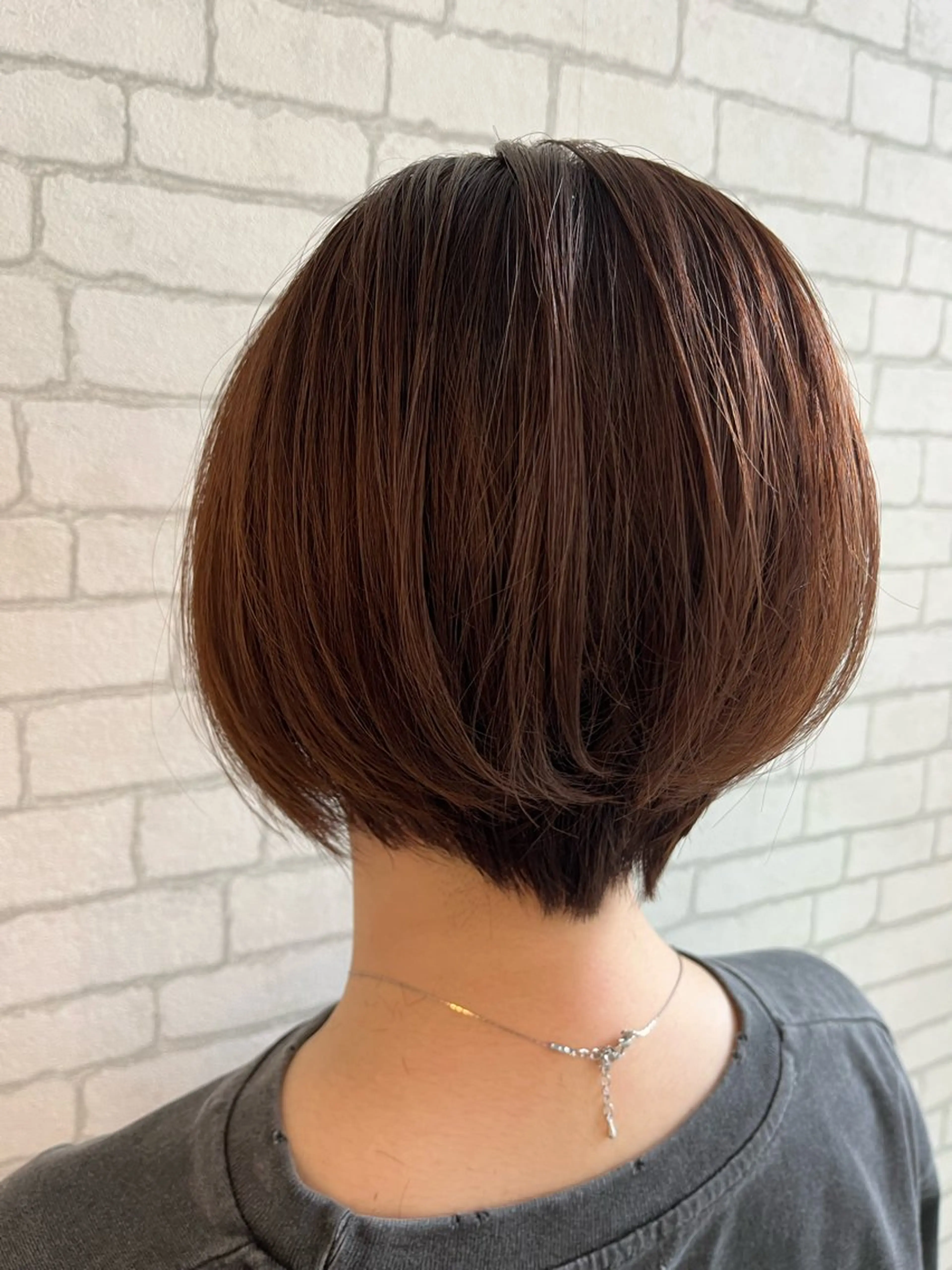 ショート カラー アートディレクター 尾内 友美のヘアスタイル