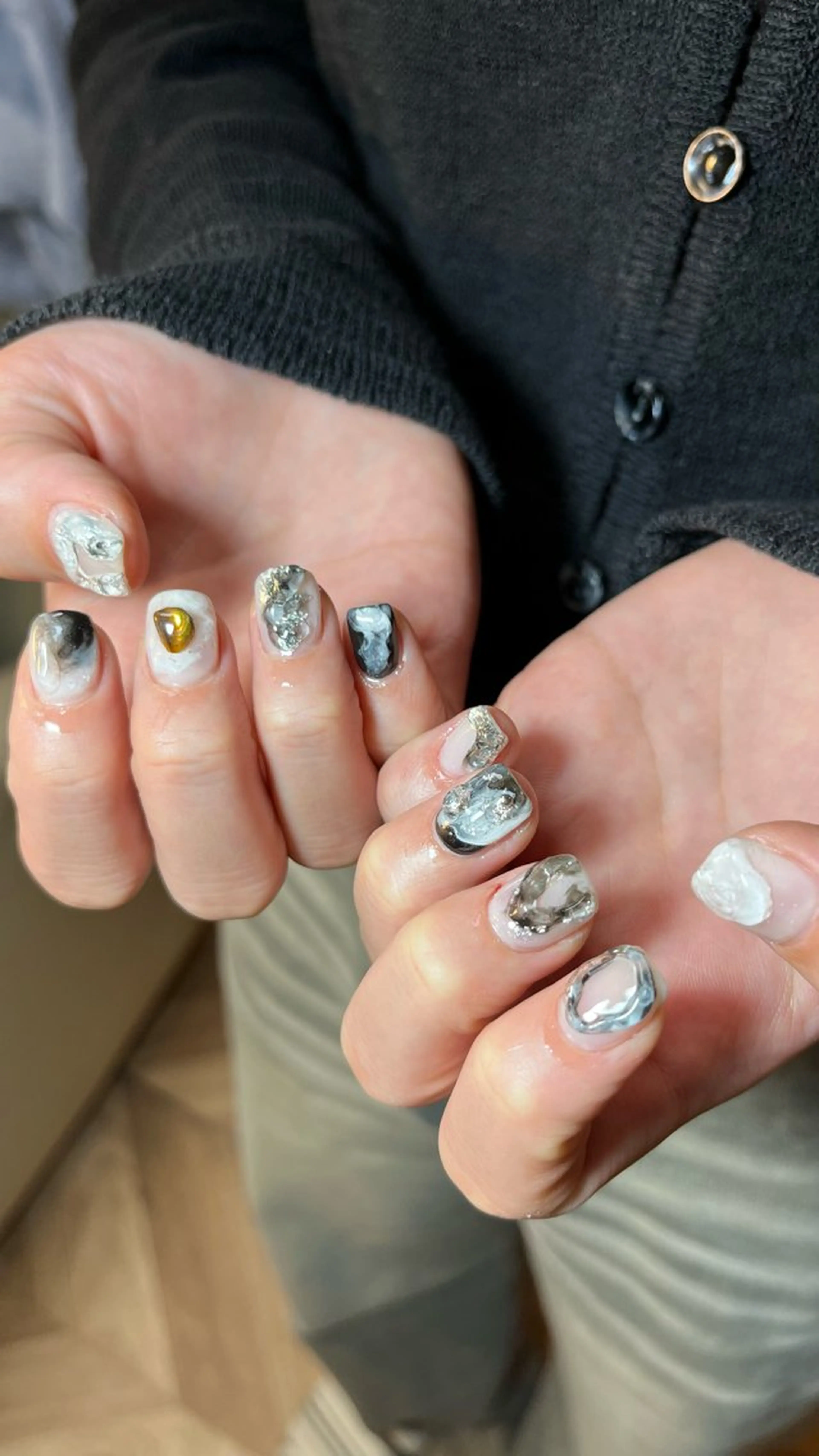 ネイル ハンドネイル Amber21.所属・Nagahama Akariのネイルデザイン