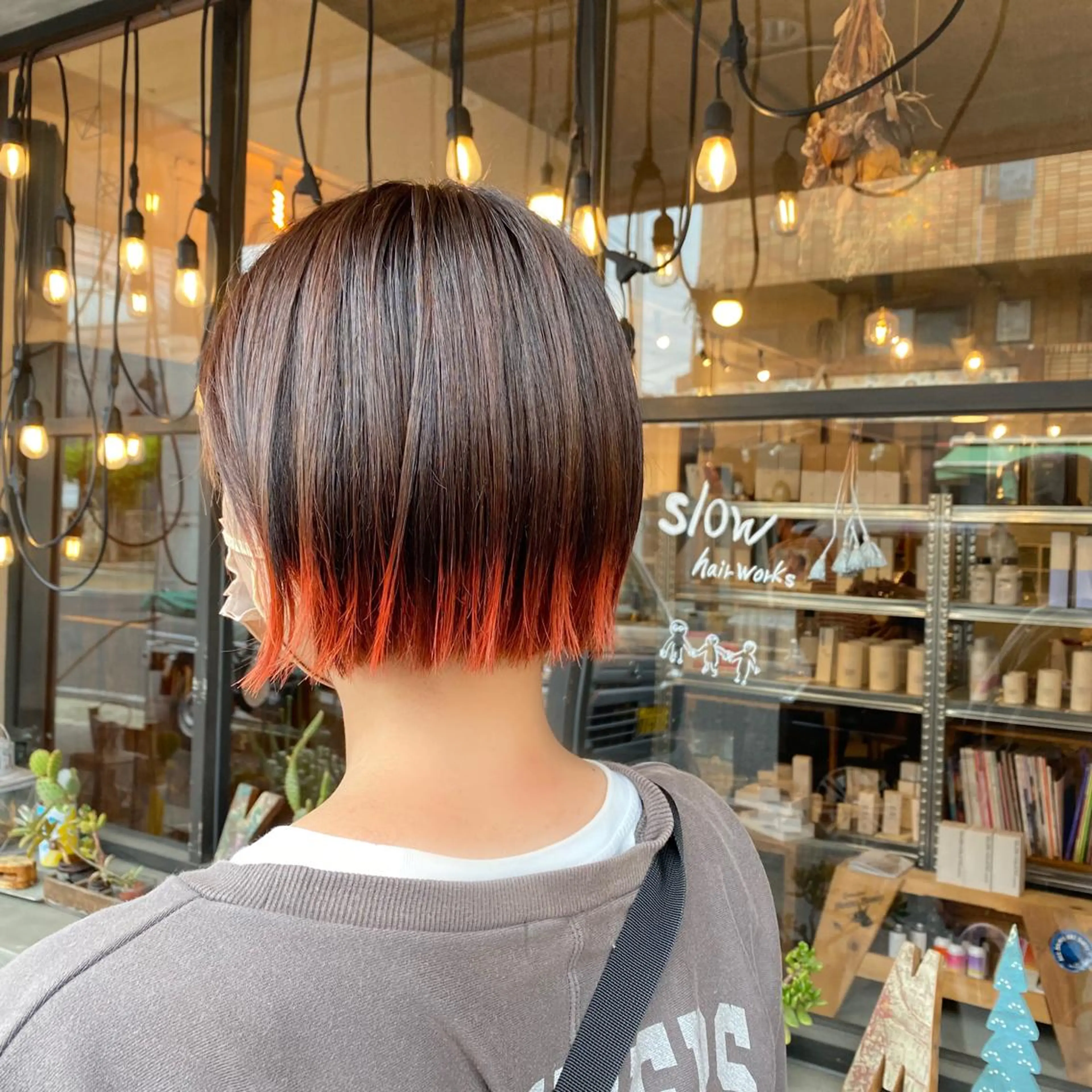 カラー ブリーチ オレンジ スロウ（slow）所属・slow✂︎ 矢野芹奈のヘアスタイル