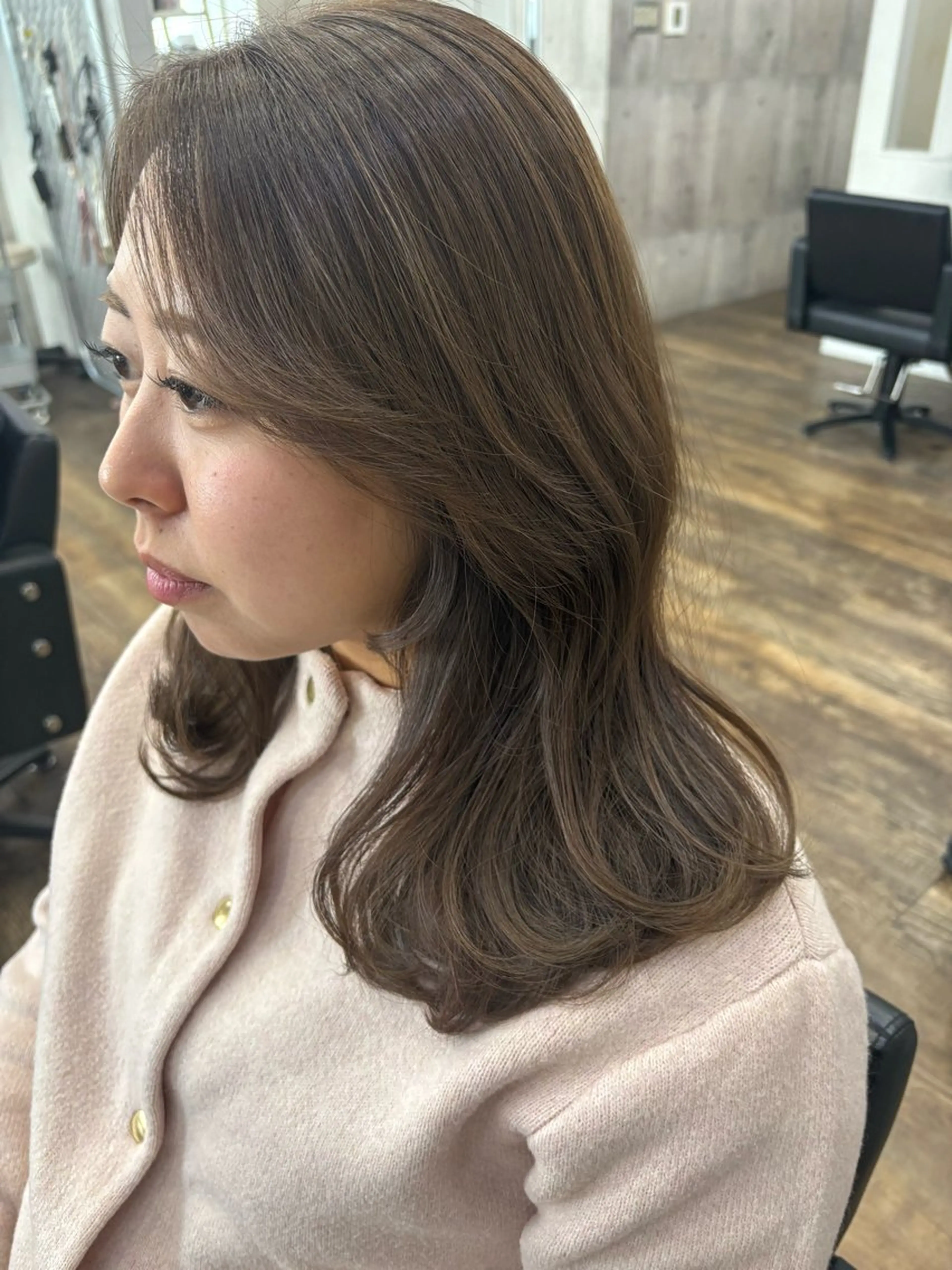 ミディアム カット ヘアカラー トリートメント sunnyside大名所属・sunny side 大名　りょう👸🏼のヘアスタイル
