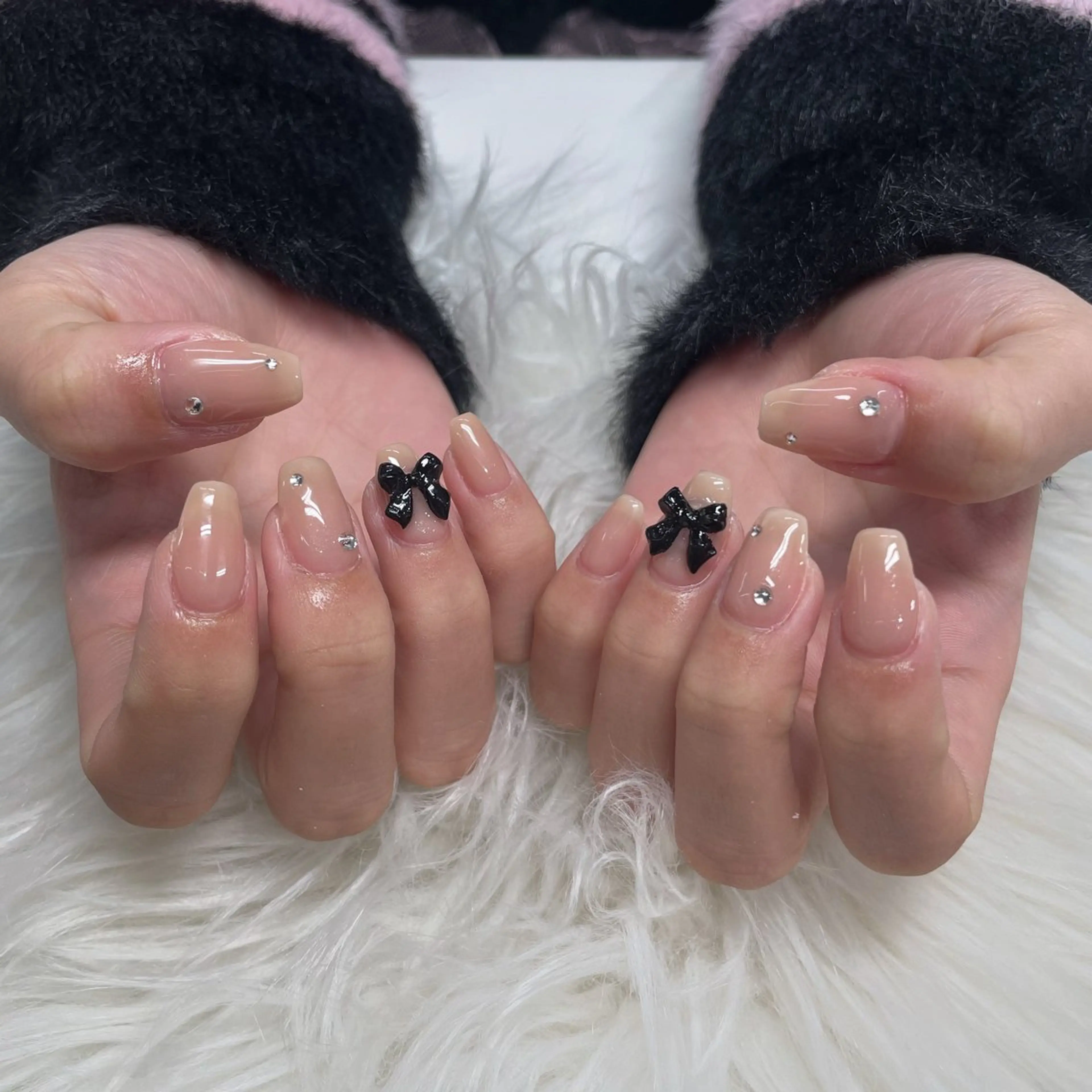 ネイル ワンカラーネイル リボン ハンドネイル WOLTOKYO 渋谷/RIAのネイルデザイン