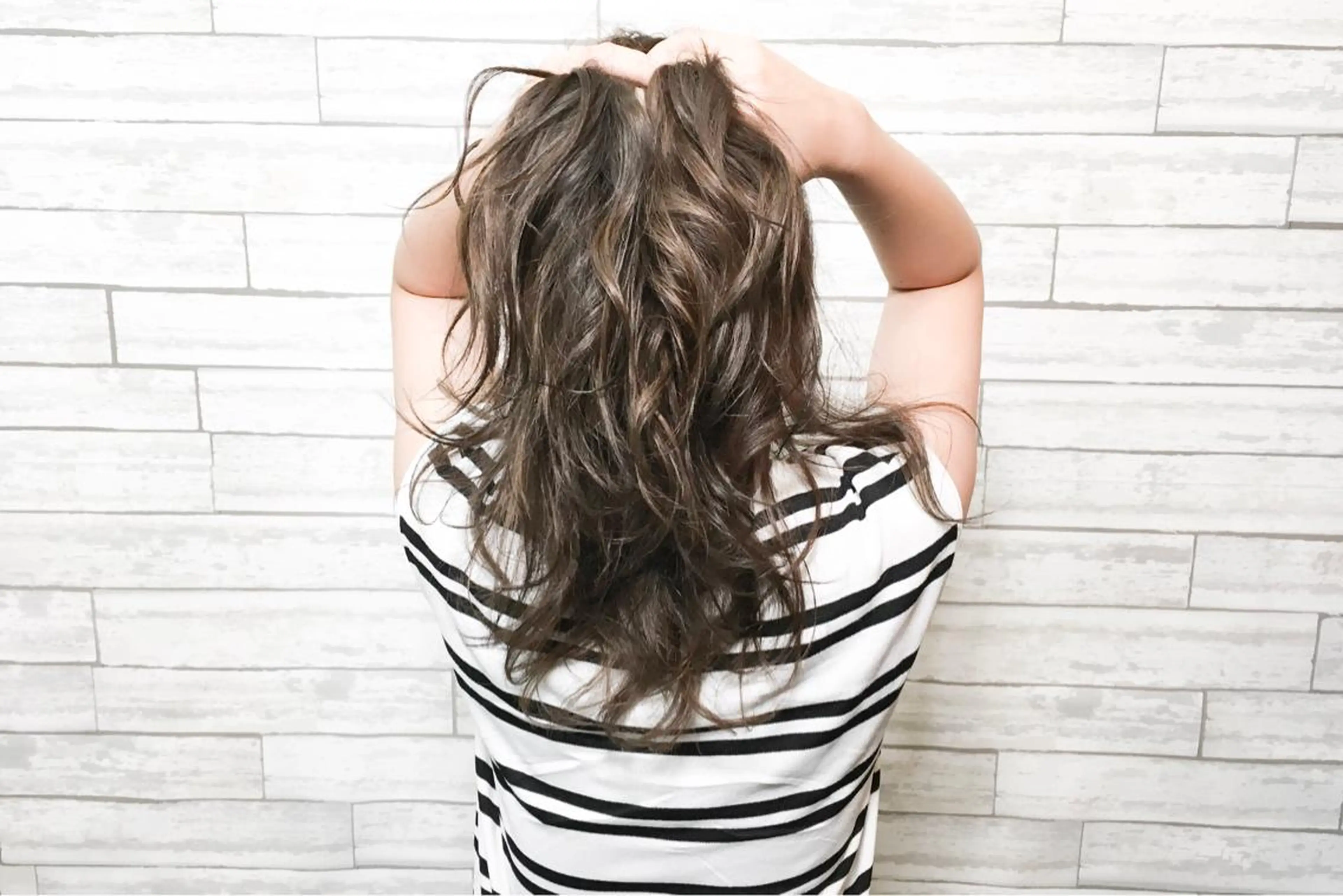 セミロング カラー ヘアアレンジ アッシュ ダブルカラー 外国人風カラー ANBEL所属・ANBEL代表 西尾裕樹のヘアスタイル