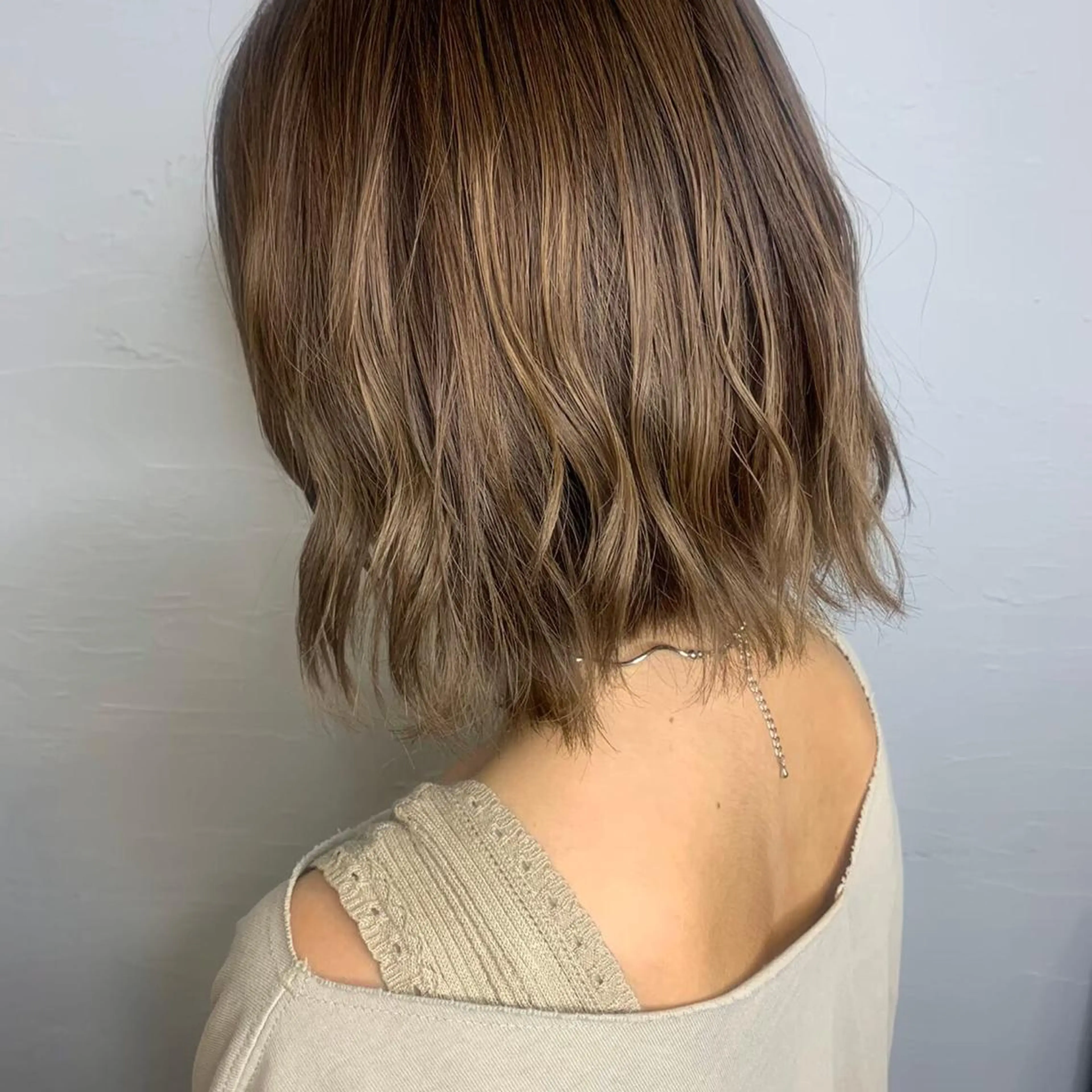 ミディアム カット ヘアカラー トリートメント シンタニナオト /梅田茶屋町のヘアスタイル