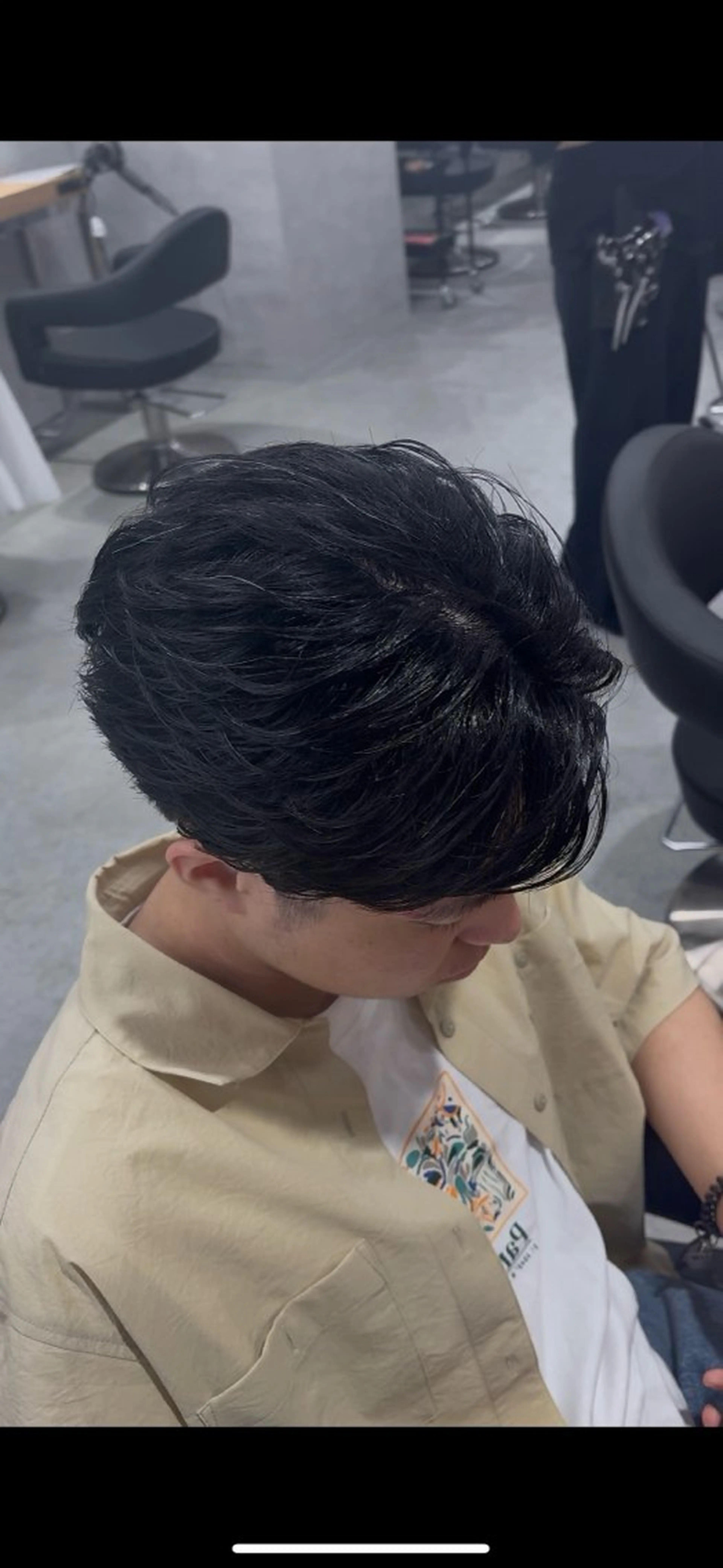 パーマ メンズ センターパート フェザーパーマ メンズハイライト メンズメッシュ マッシュ センターパート/フェ ザー🔥SHUYAのヘアスタイル