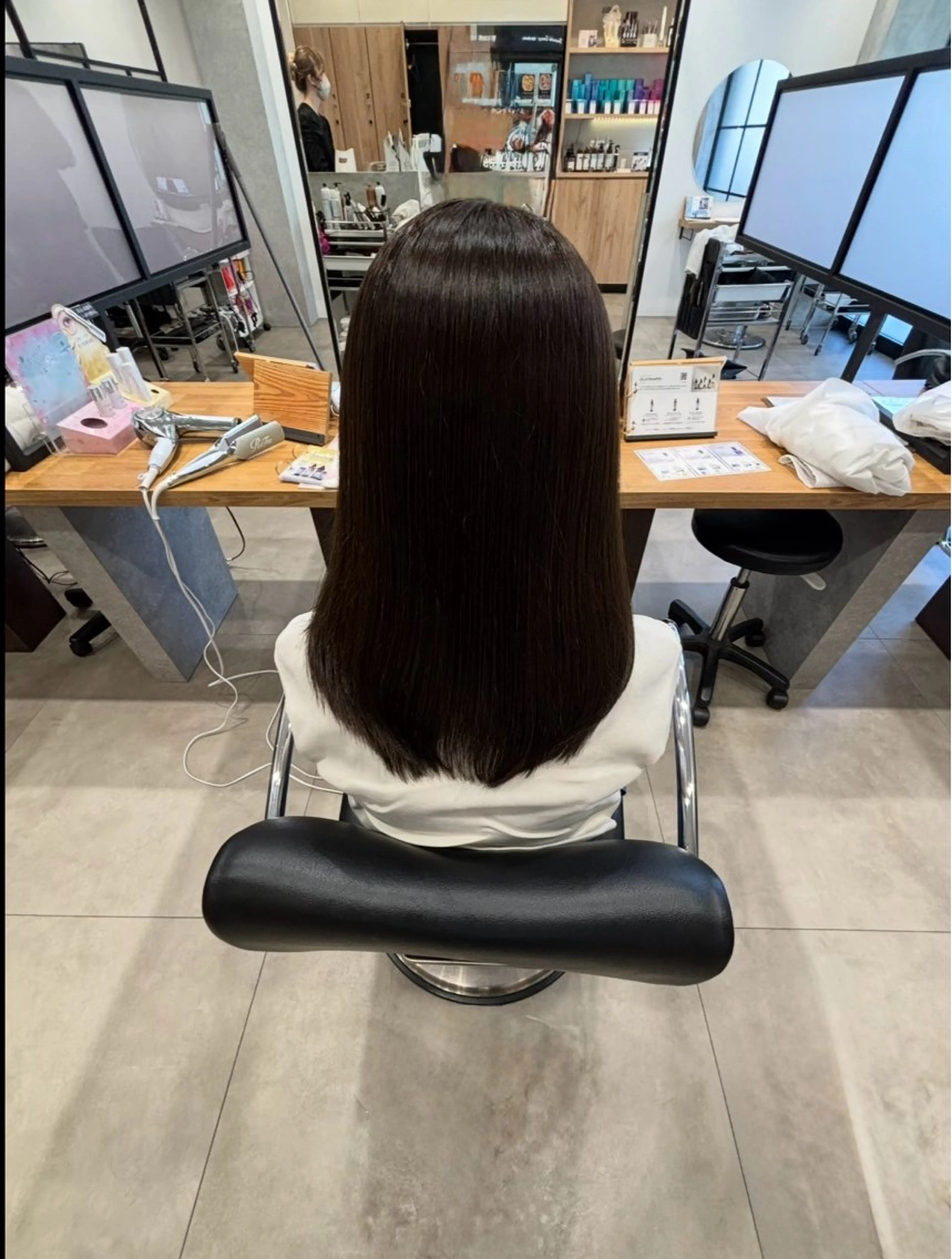 セミロング カット 縮毛矯正 馬場 一輝のヘアスタイル