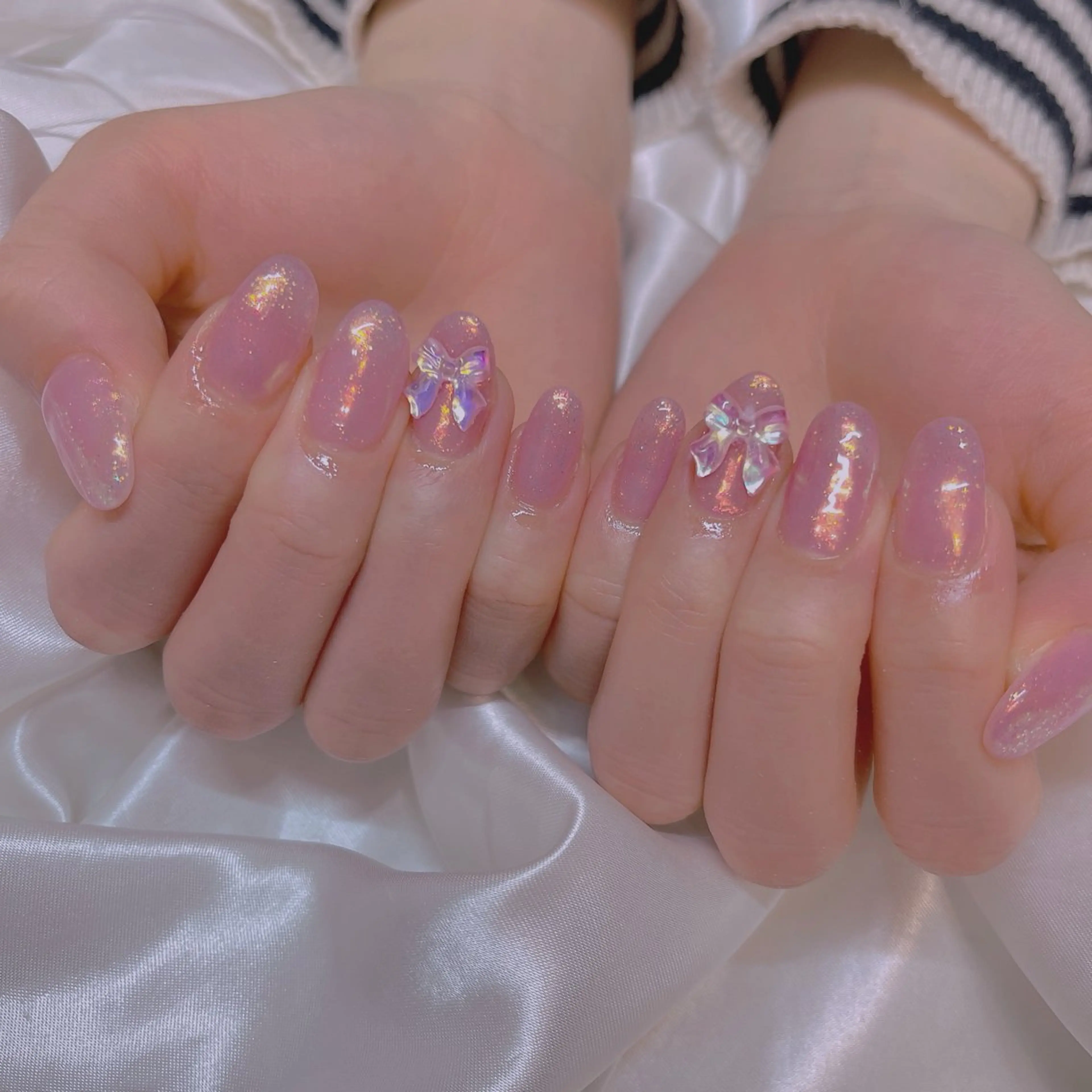 【オフあり】ジェル⭐︎シンプルワンカラー➕パーツ2本（1.5h）の写真