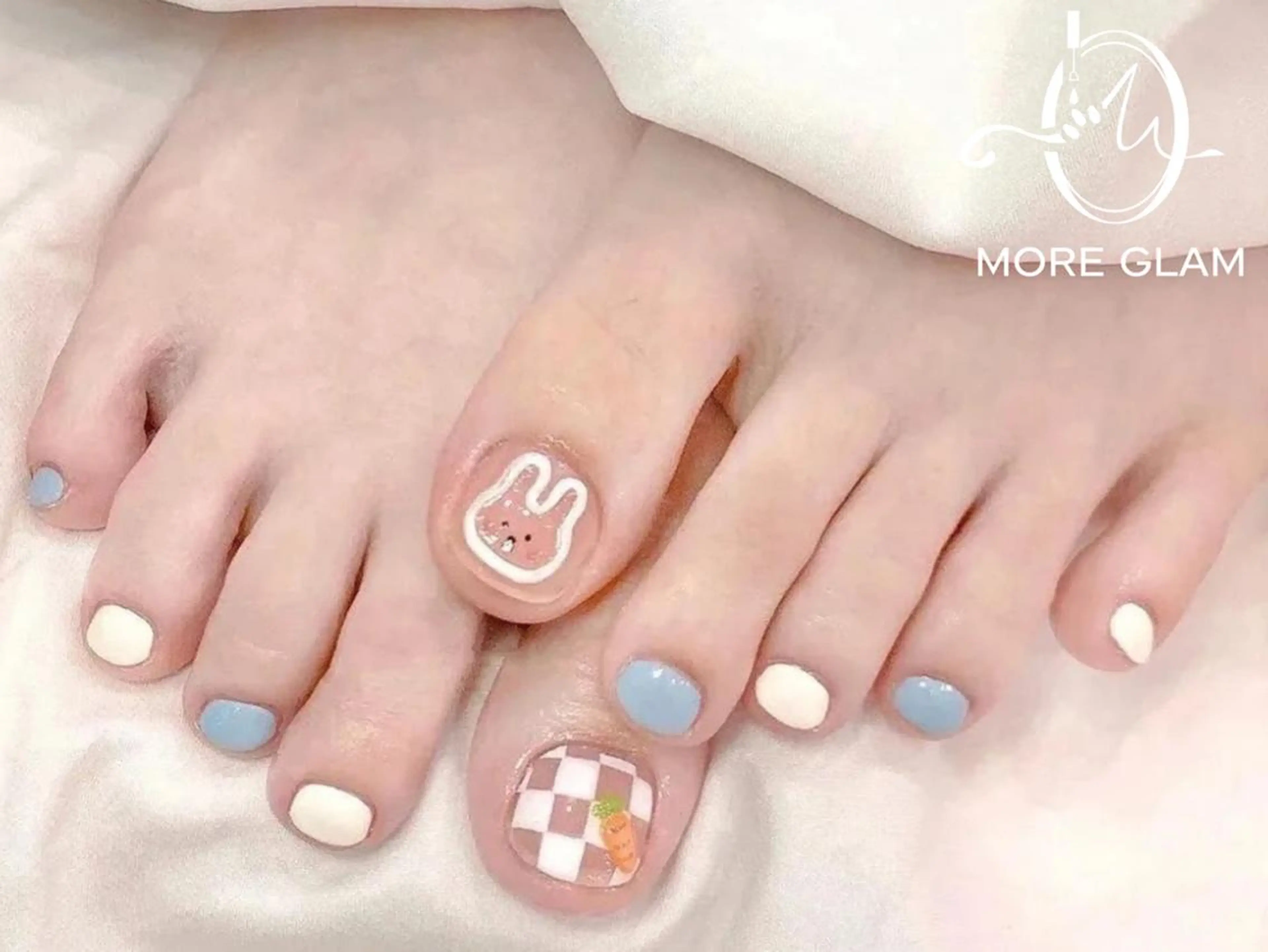 ネイル MoreGlam Nailsのネイルデザイン