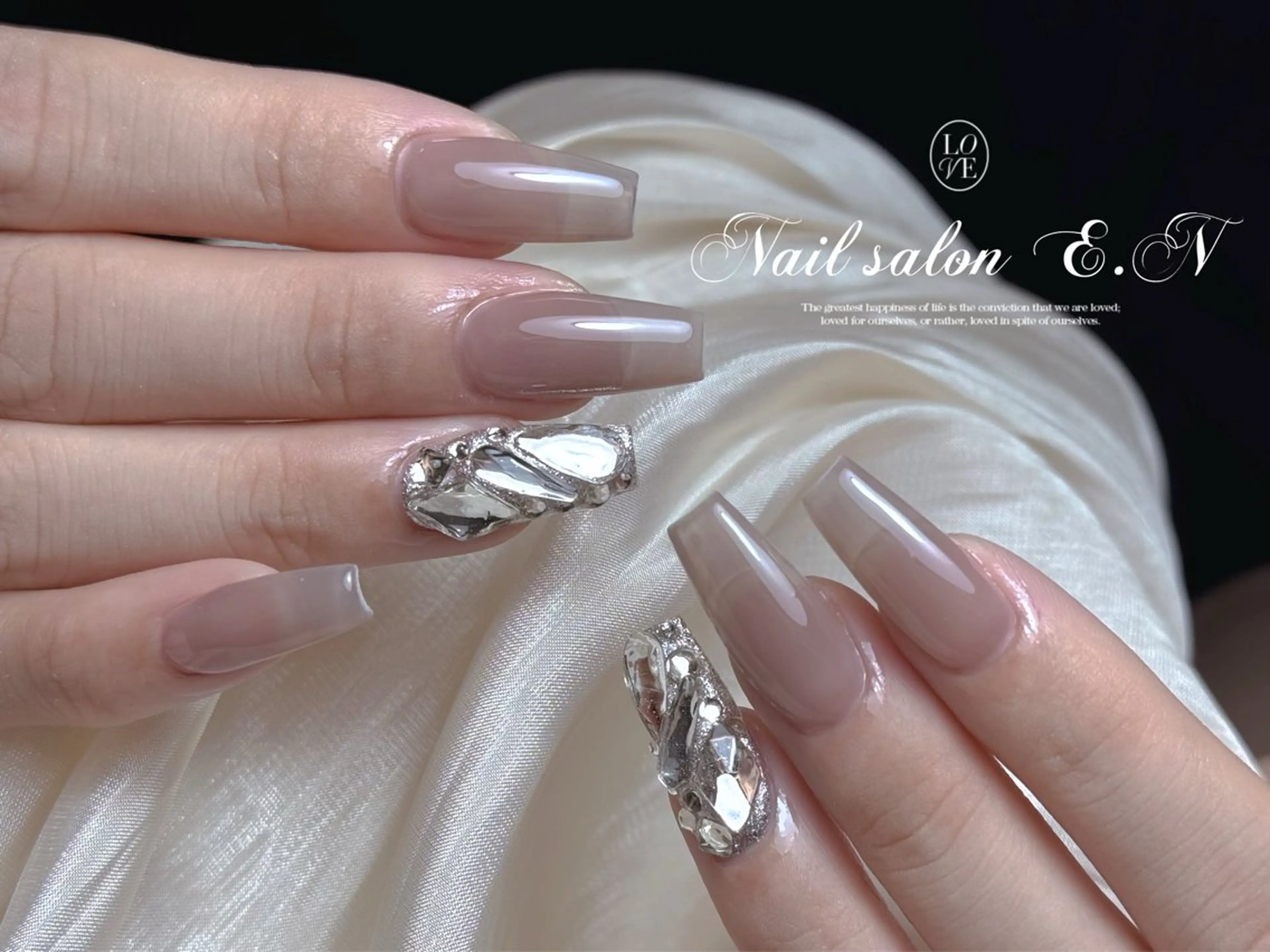 ネイル E.N🦋 長さ出し/持ち込みのネイルデザイン