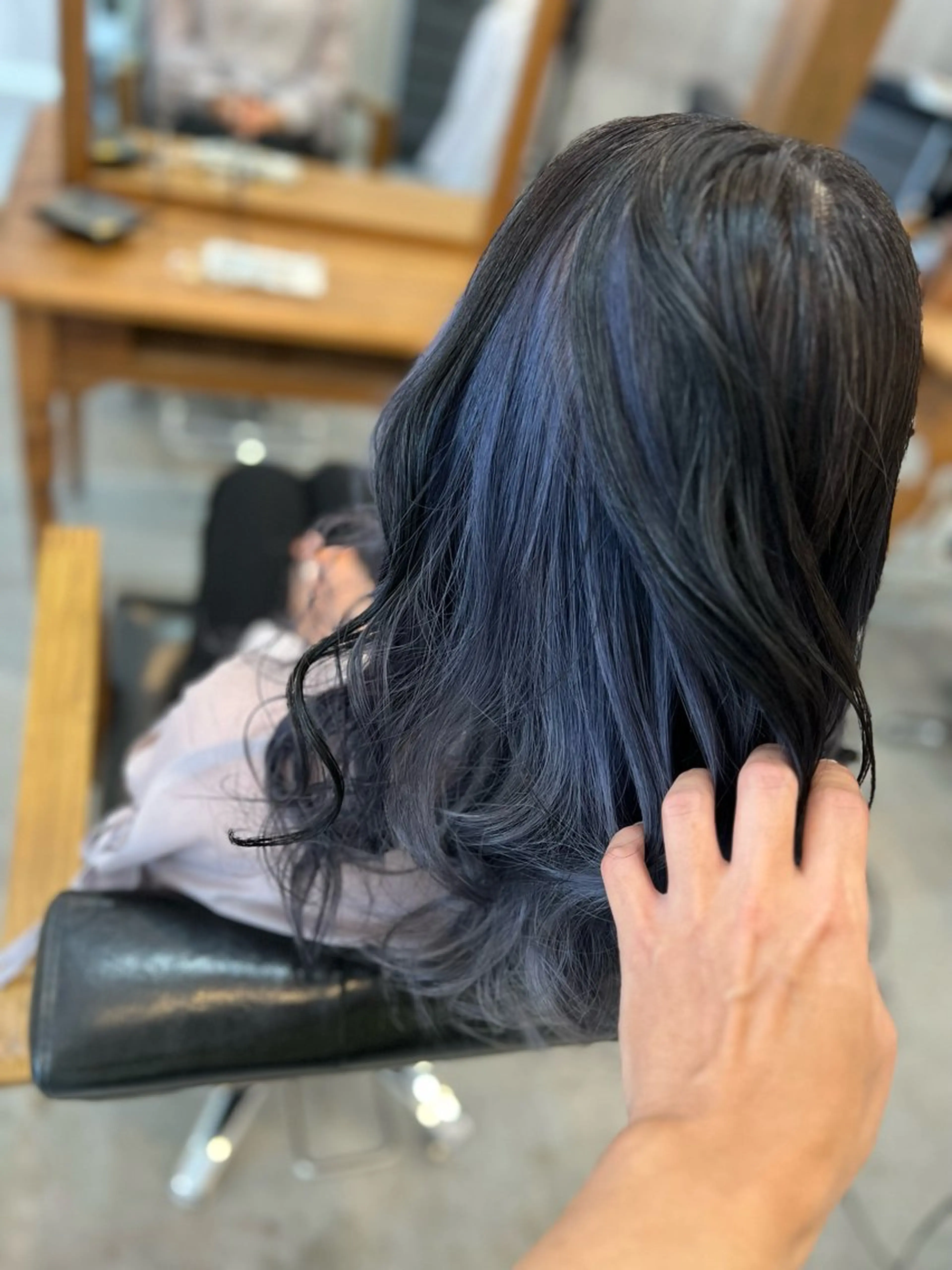 セミロング カラー ブルーカラー ダークグレー ダークグレージュ グレージュ ヘアカラー Style Tのヘアスタイル