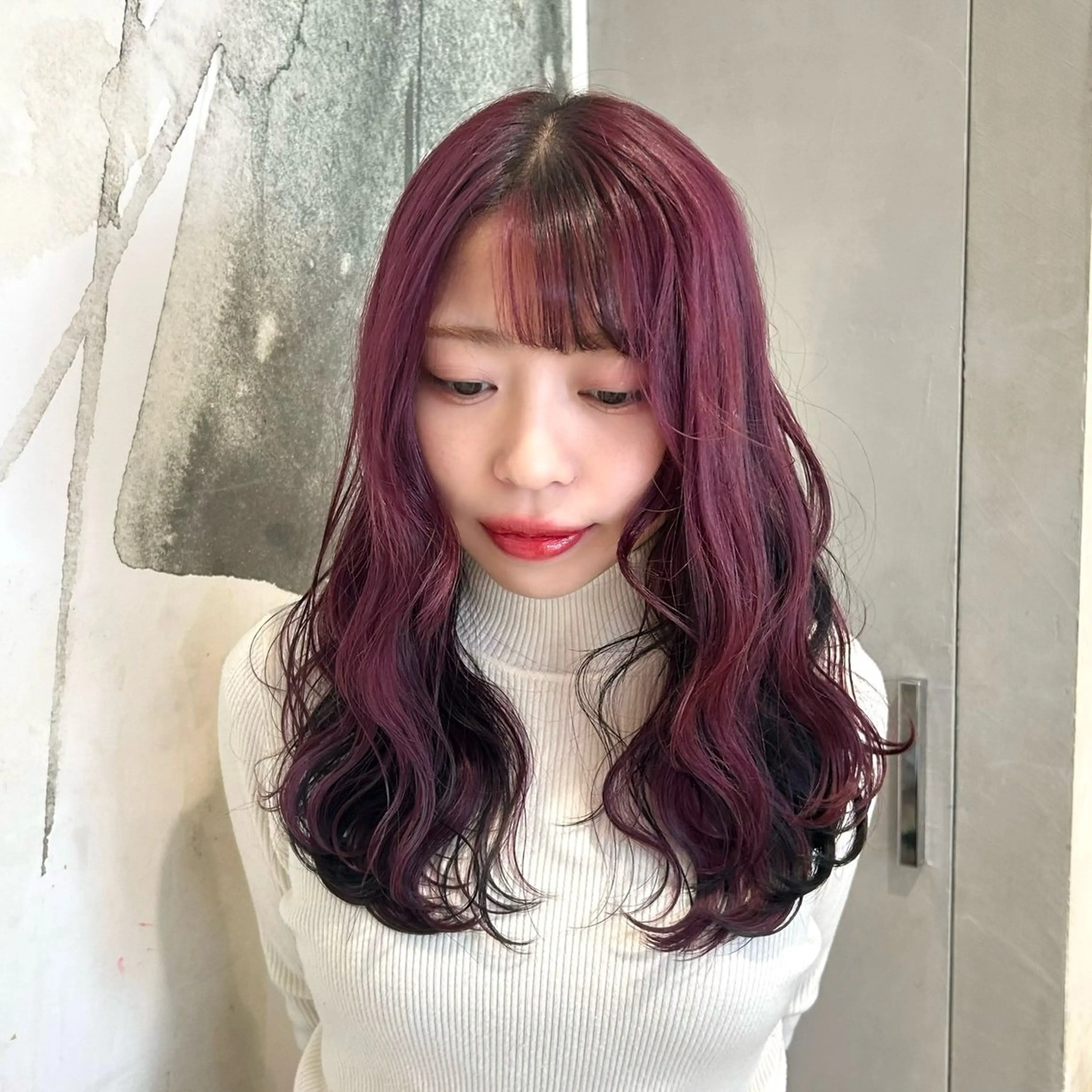 カラー 黒髪 カシス デザインカラー ピンクカラー ヘアカラー ︎︎艶髪/韓国ヘア ︎🌟璃奈 (リナ)のヘアスタイル