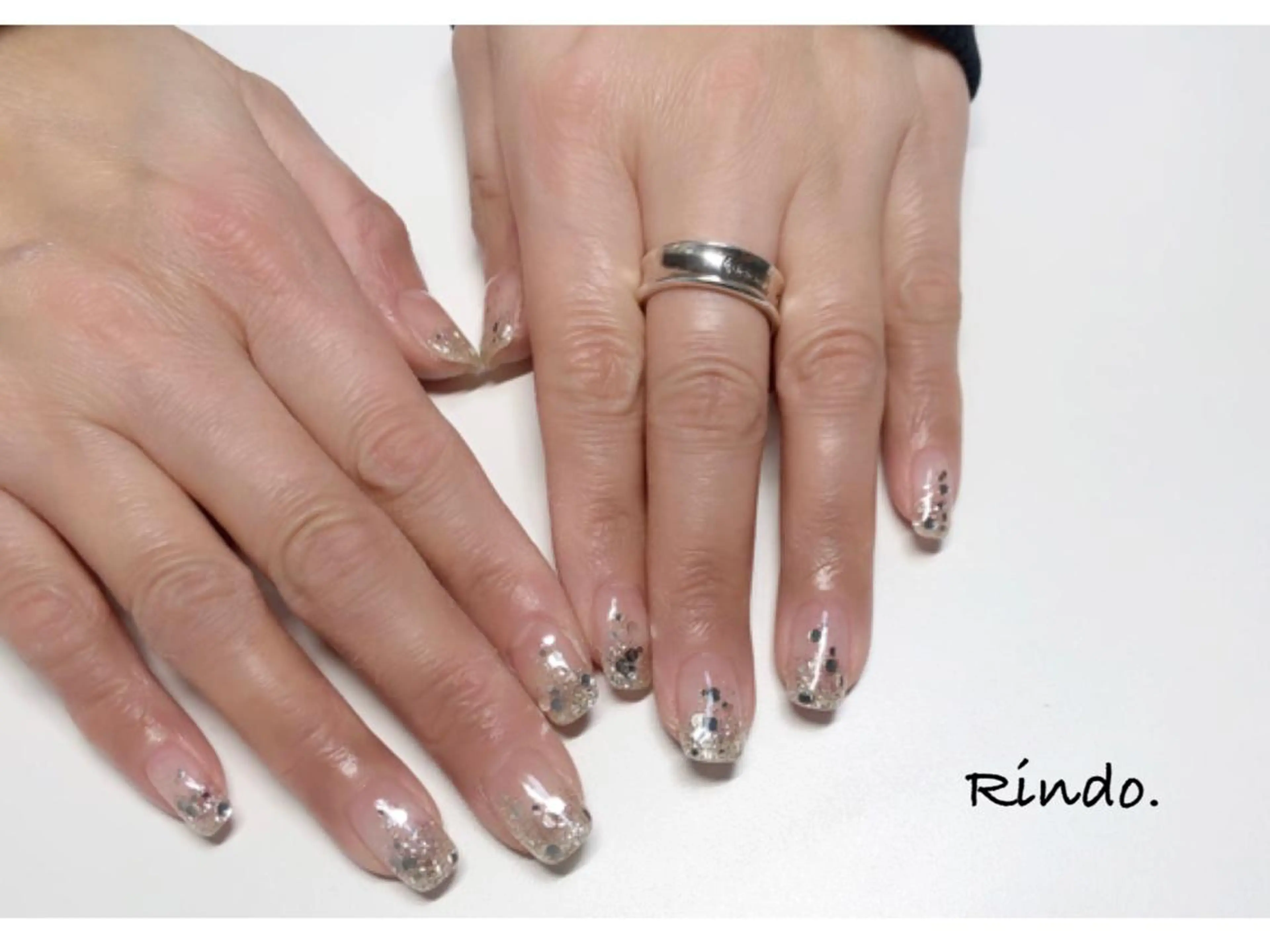 ネイル グラデーション ラメ(グリッター) ラメグラデーション ハンドネイル Rindo.ネイル ♡耳つぼジュエリーのその他イメージ