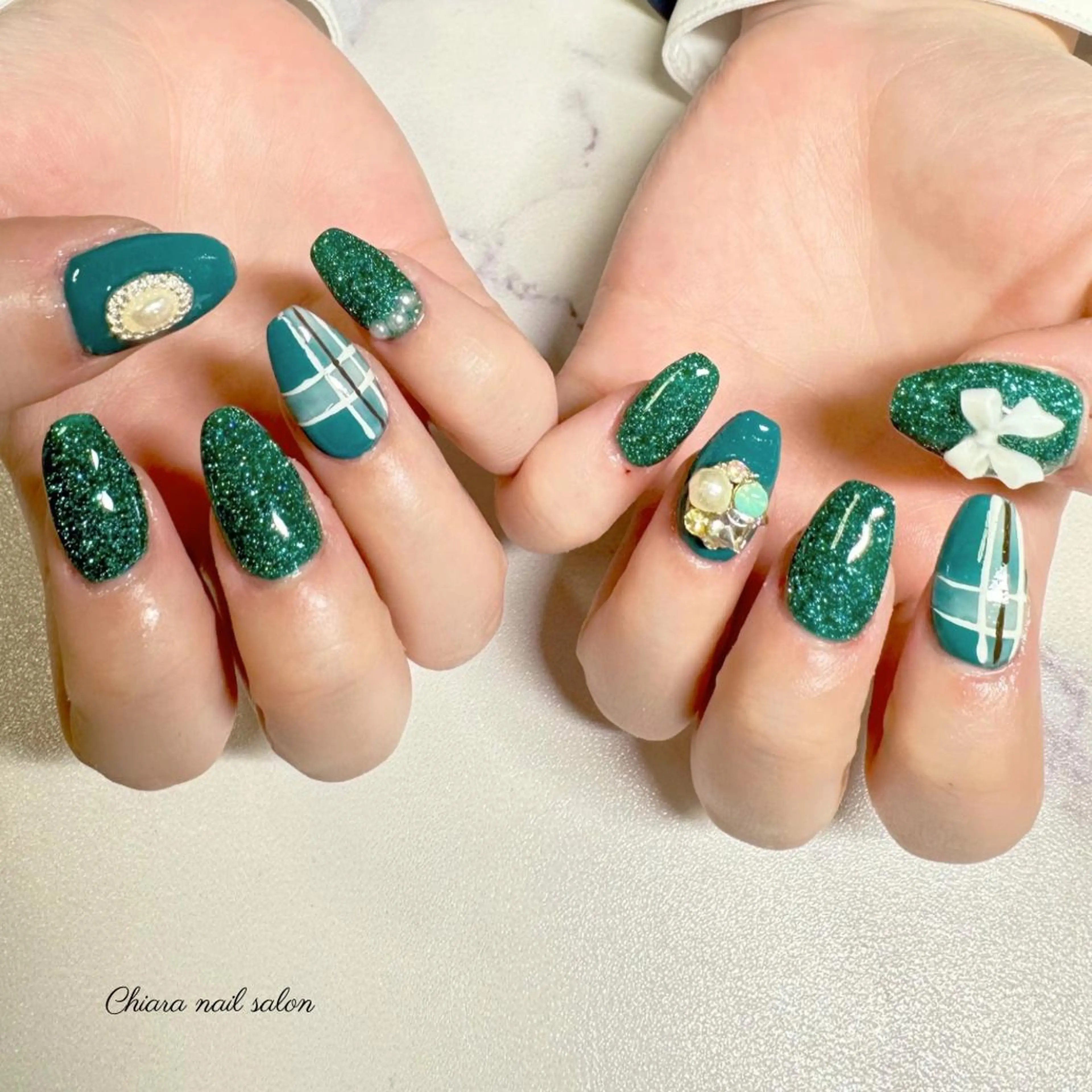 ネイル 長さ出し/フィルイン Chiaraのネイルデザイン