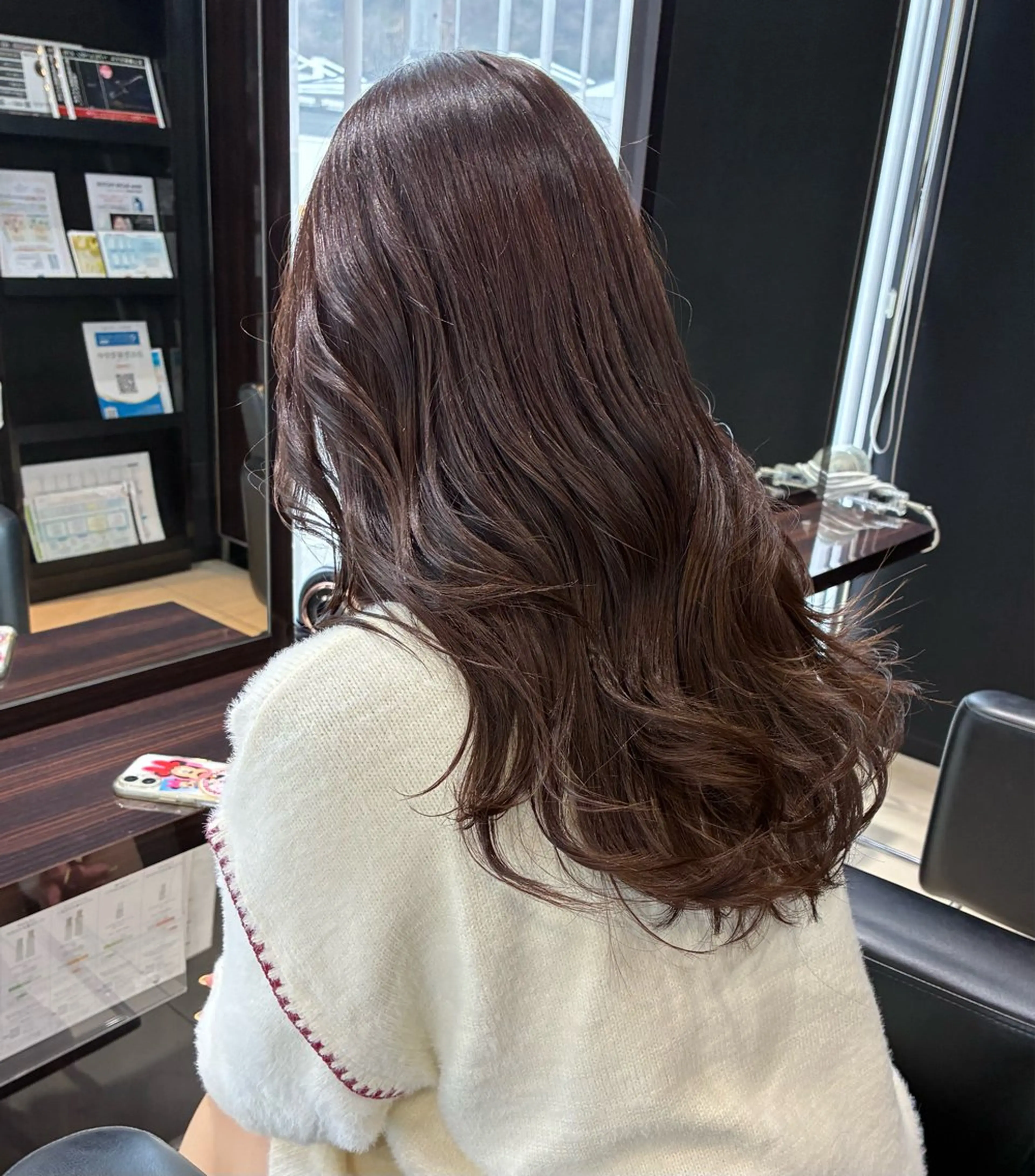 ロング 鷹尾 汐音のヘアスタイル