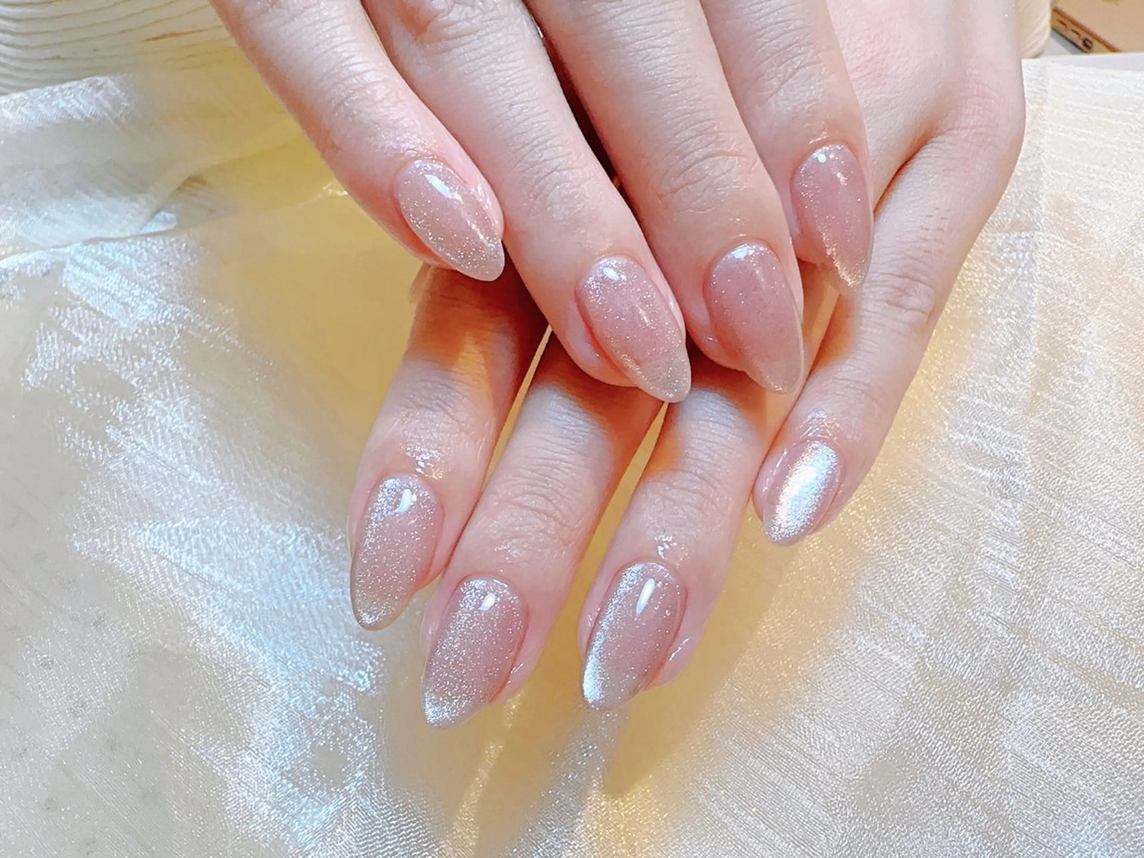 ネイル 韓国ネイル マグネットネイル ニュアンスネイル 春ネイル ワンホンネイル 恵比寿 The Nailのネイルデザイン