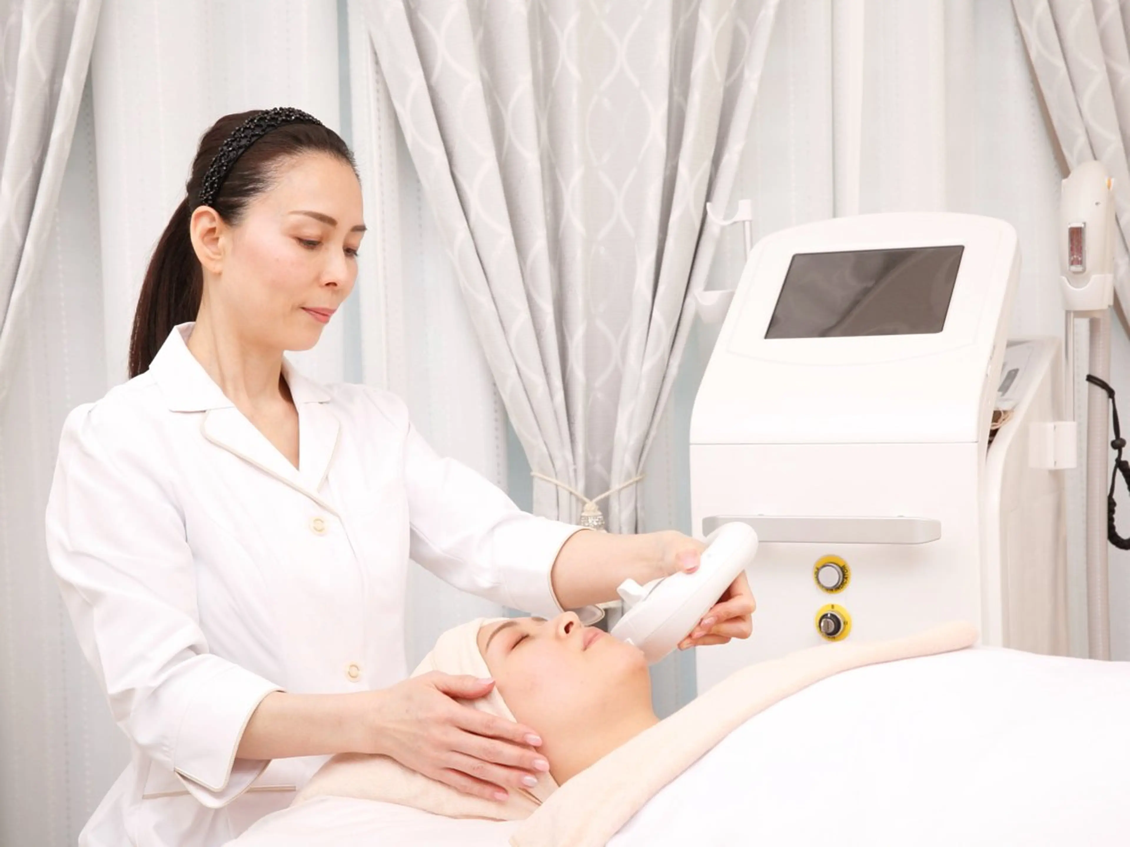 光フォト美容 エイジング、敏感肌のエステ・リラクイメージ