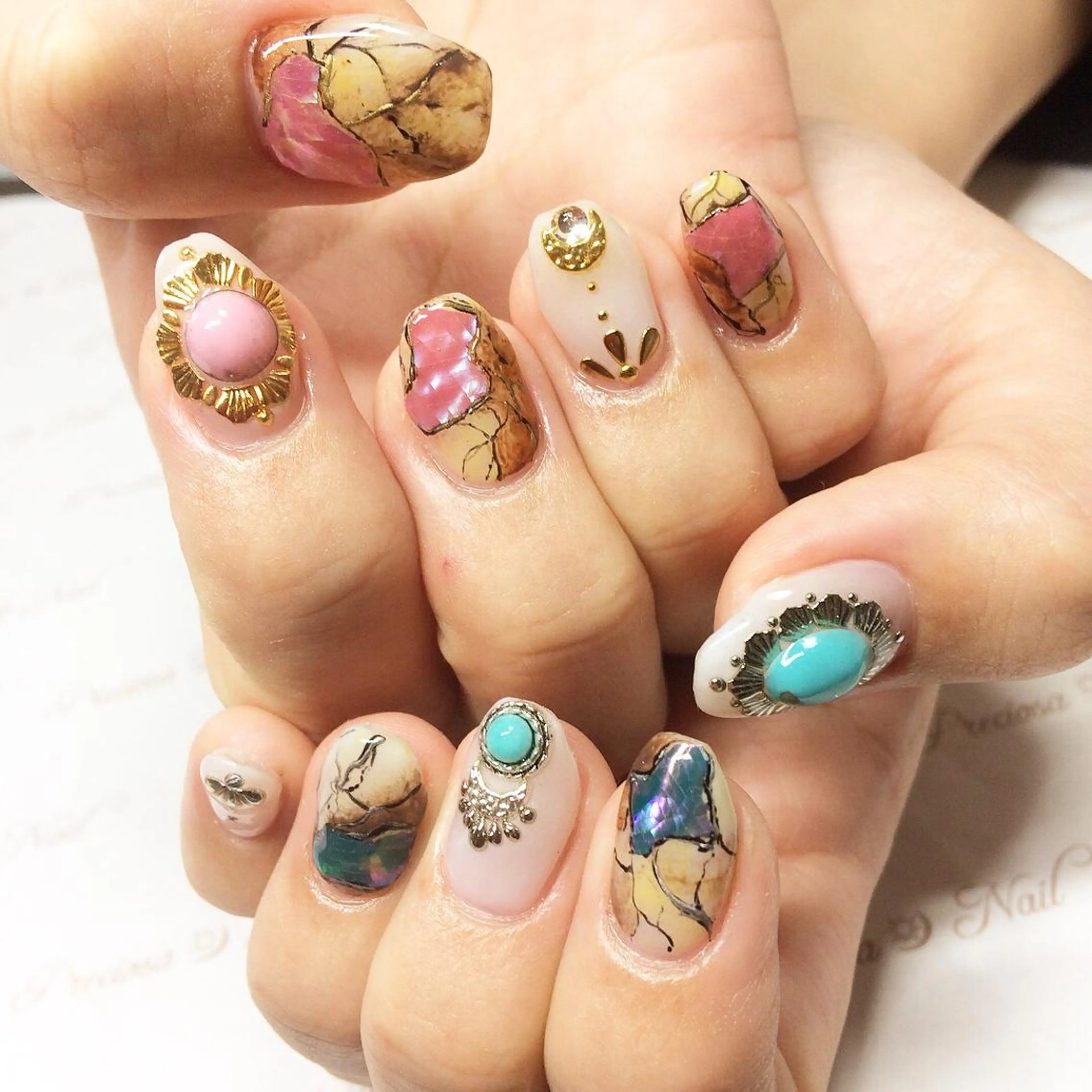 ネイル preciosa.nail所属・久場 晴美のネイルデザイン