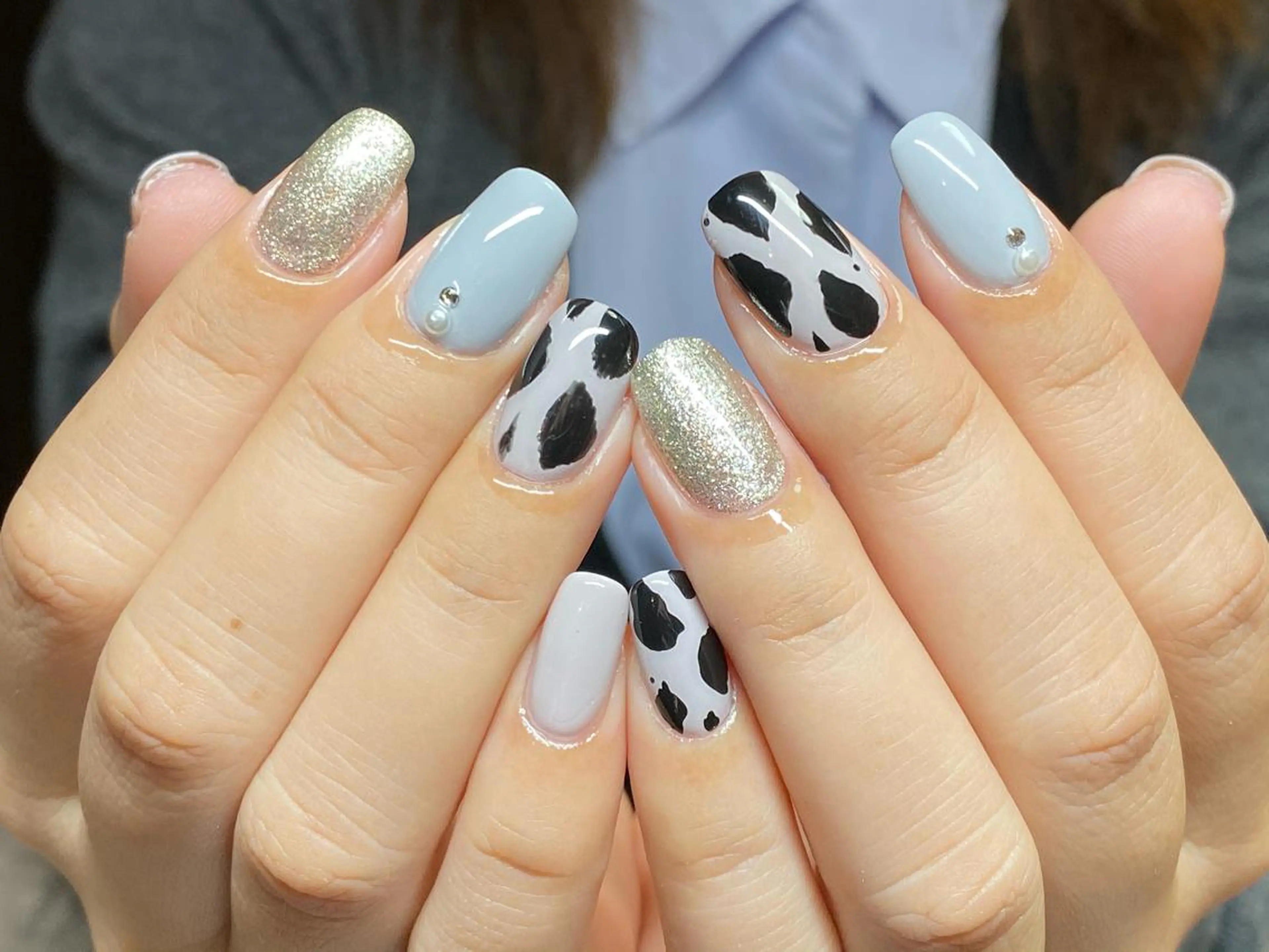 ネイル アニマル柄 アートネイル フレンチネイル グラデーション キラキラネイル ハンドネイル Ｎail Ｓalon ertiのネイルデザイン