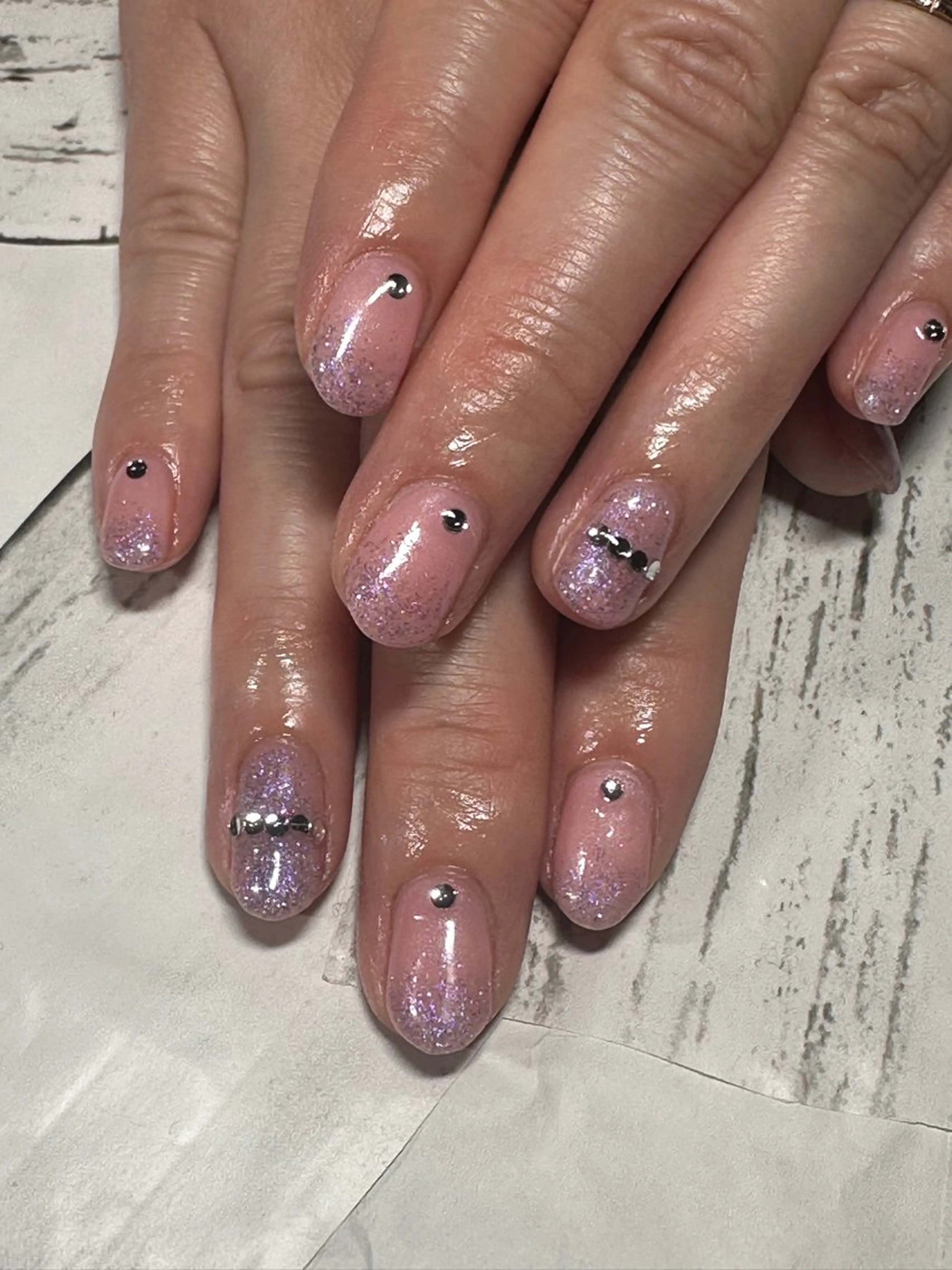 ネイル e.nail所属・🍎吉田 恵里🍎のネイルデザイン