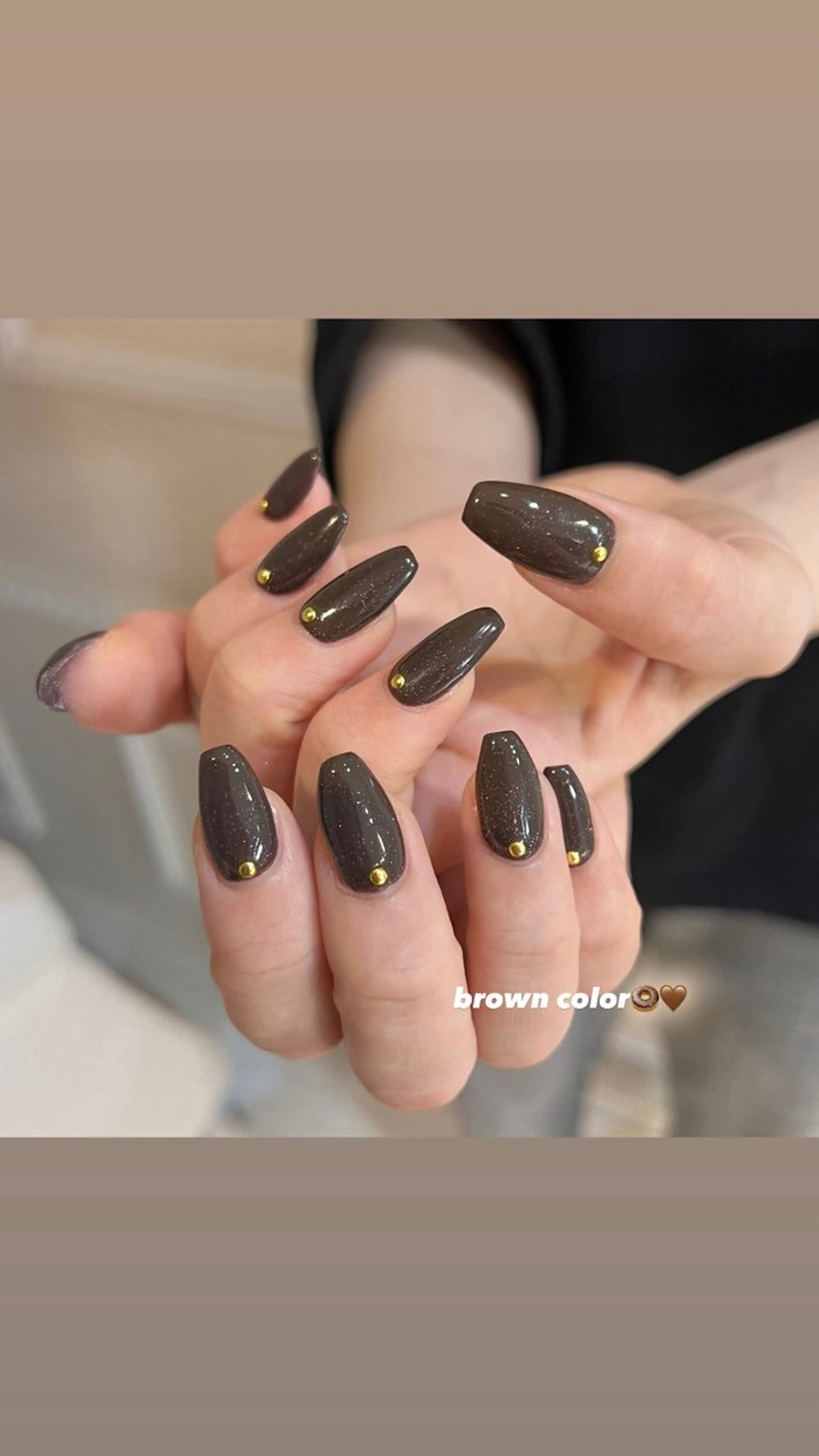 ネイル ゴールド ワンカラーネイル ハンドネイル 🎀チーク/ちゅるん 🫧chisa🎀のネイルデザイン