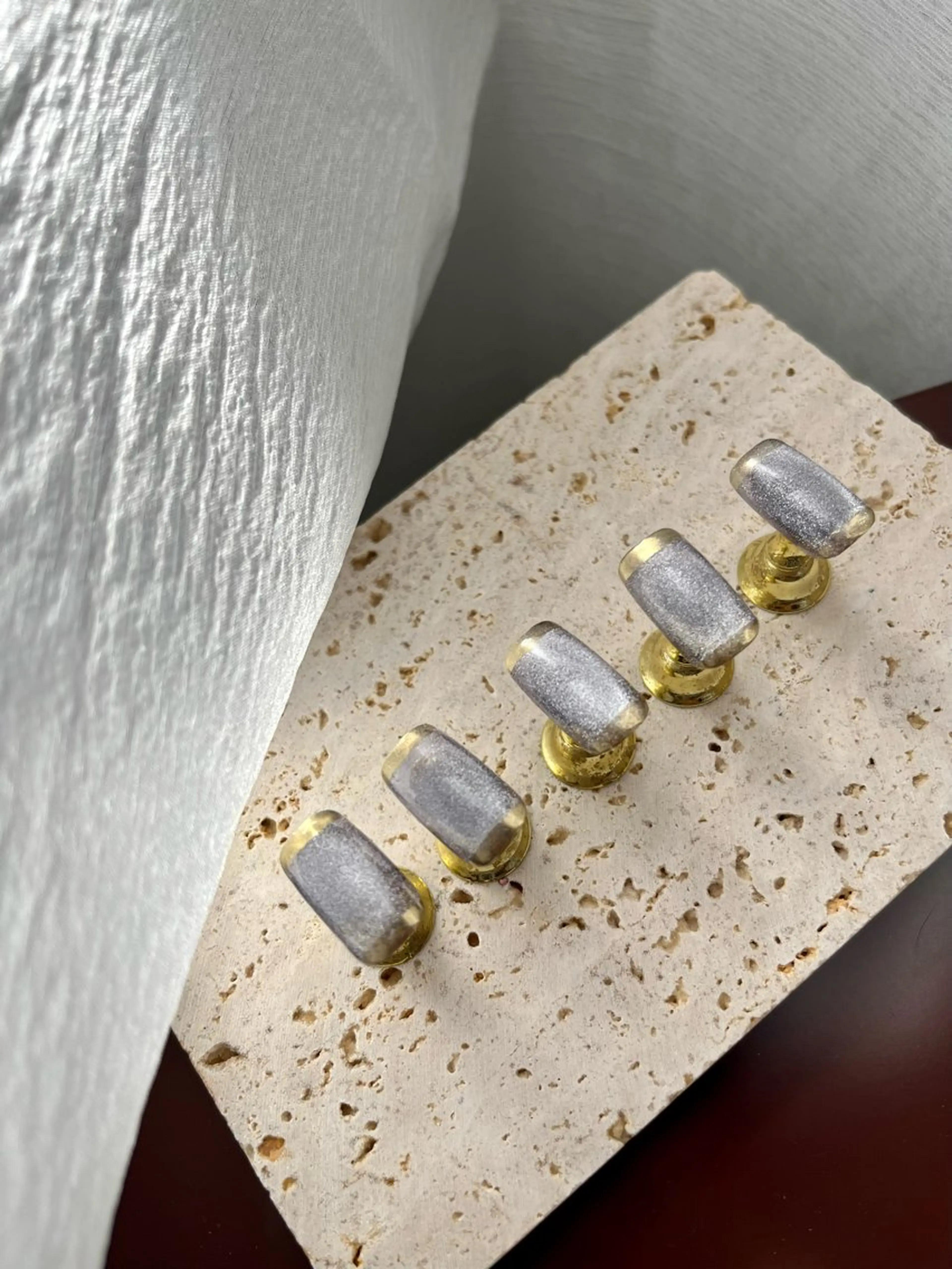 ネイル フレンチネイル マグネットネイル ミラーネイル nail room.のネイルデザイン