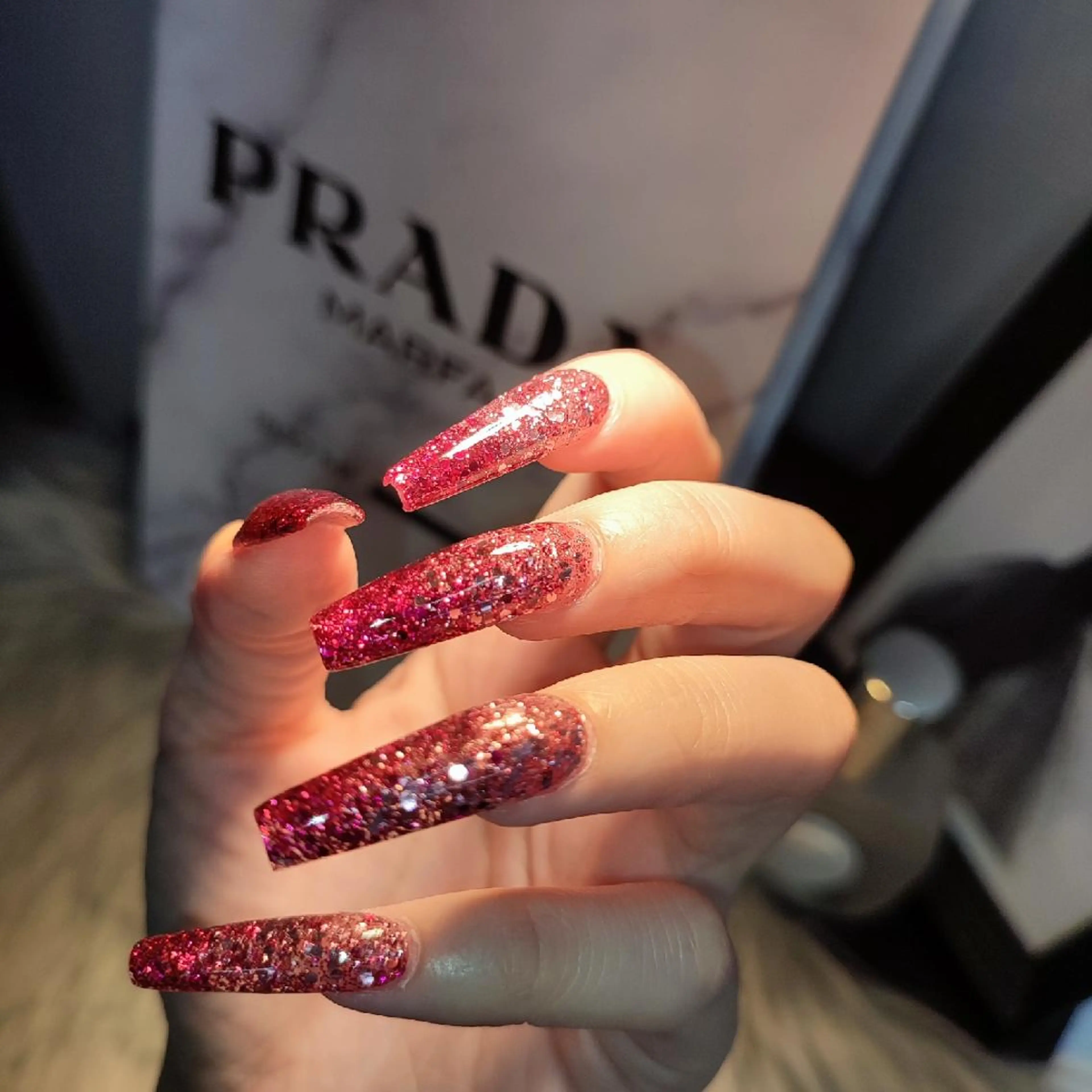 ネイル ハンドネイル RUNWAY 　　の眉毛・アイブロウイメージ