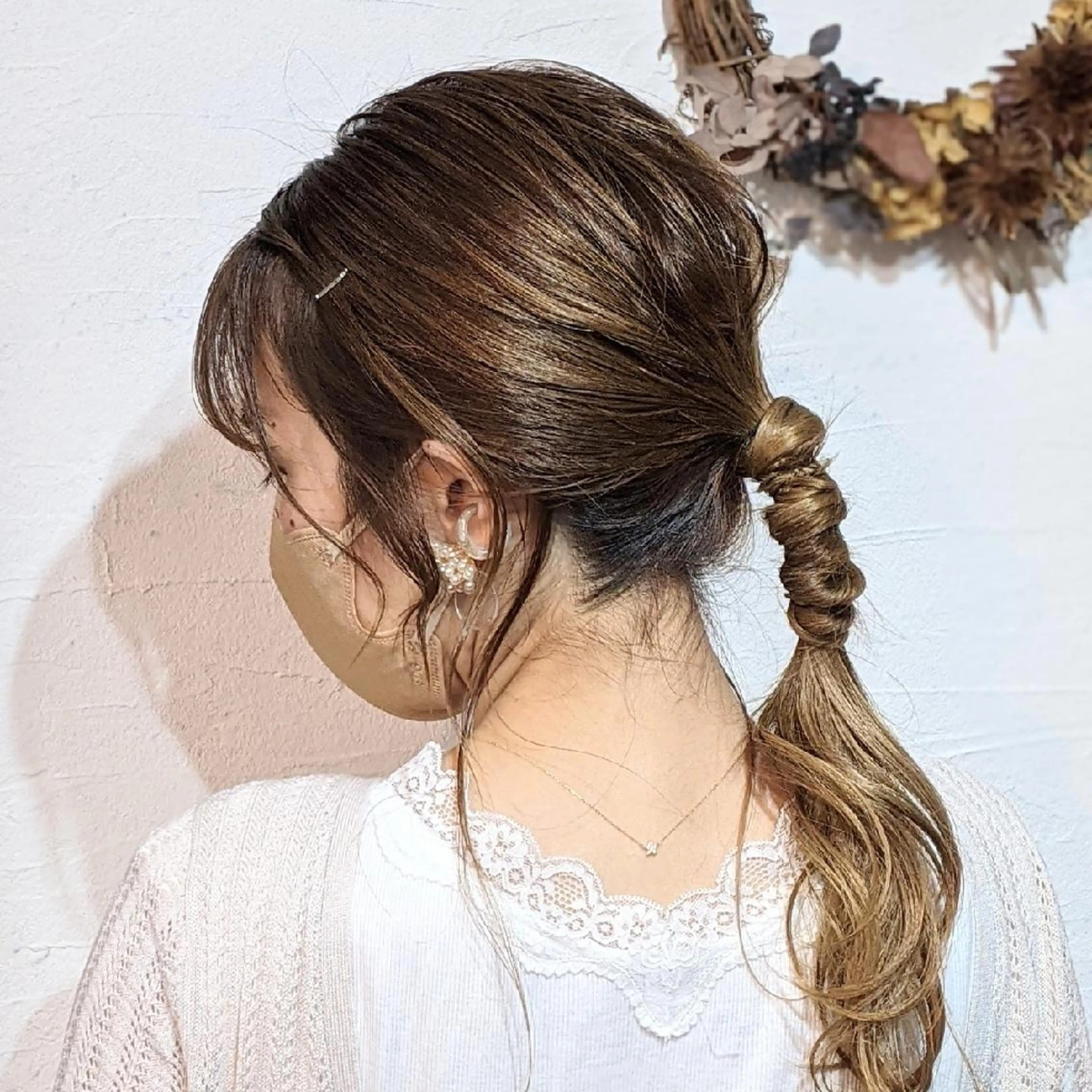 セミロング ヘアアレンジ ポニーテール Ruheplatz所属・HIKARI＠ Ruheplatzのヘアスタイル