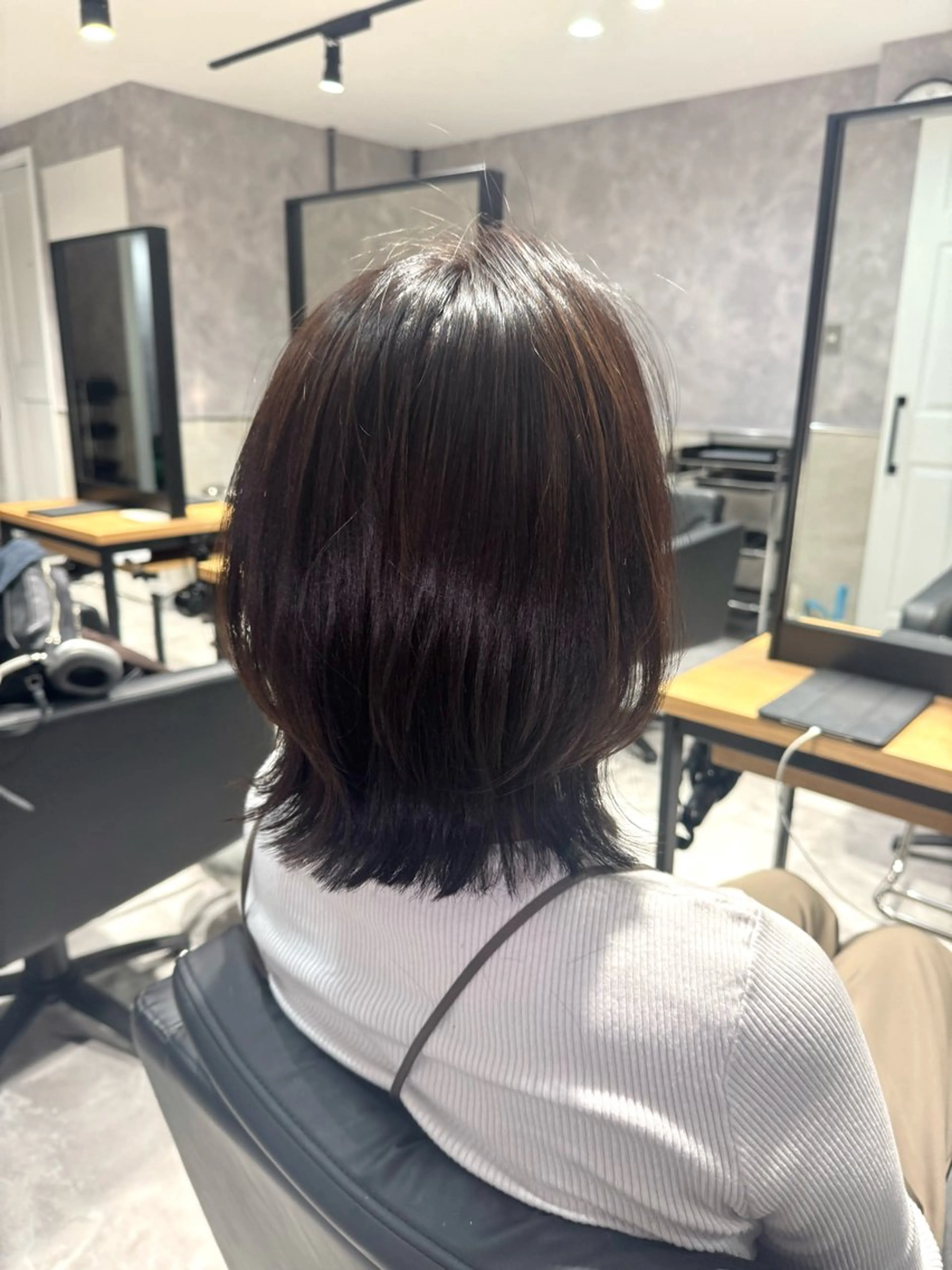 ミディアム ボブ レイヤーカット FOCUS所属・鈴木 瑠花のヘアスタイル