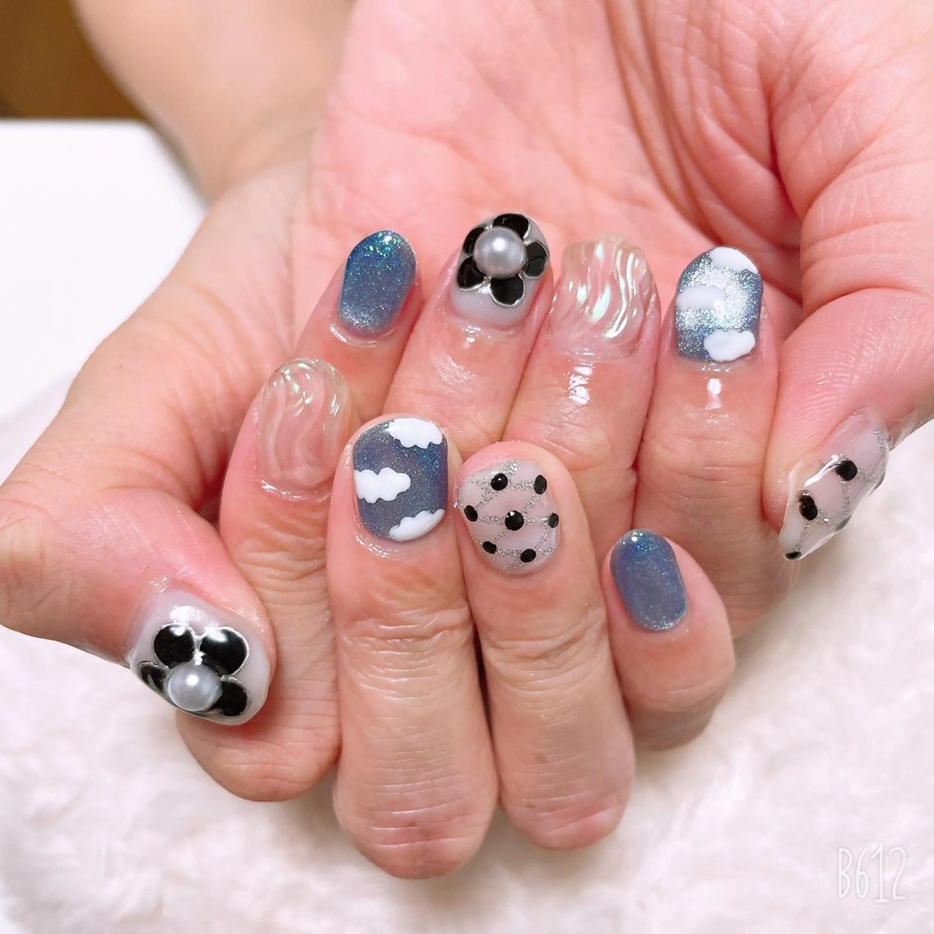 ネイル The Best Beauty受付担当のヘアスタイル