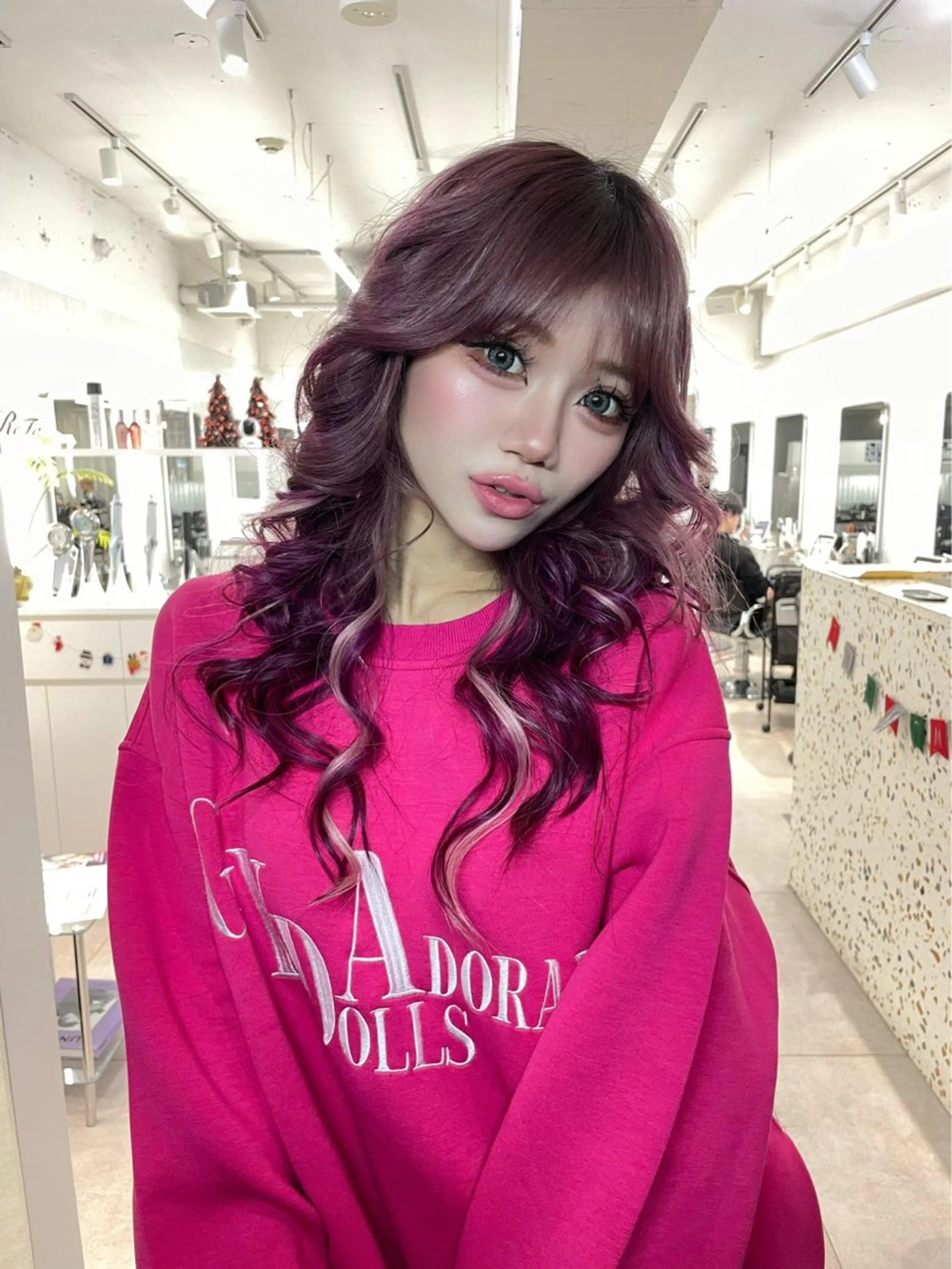 ロング カラー ブリーチ ブラウンカラー デザインカラー ハイトーンカラー ピンクカラー ヘアカラー トリートメント 表参道/ハイライト 髪質改善ストレートのヘアスタイル