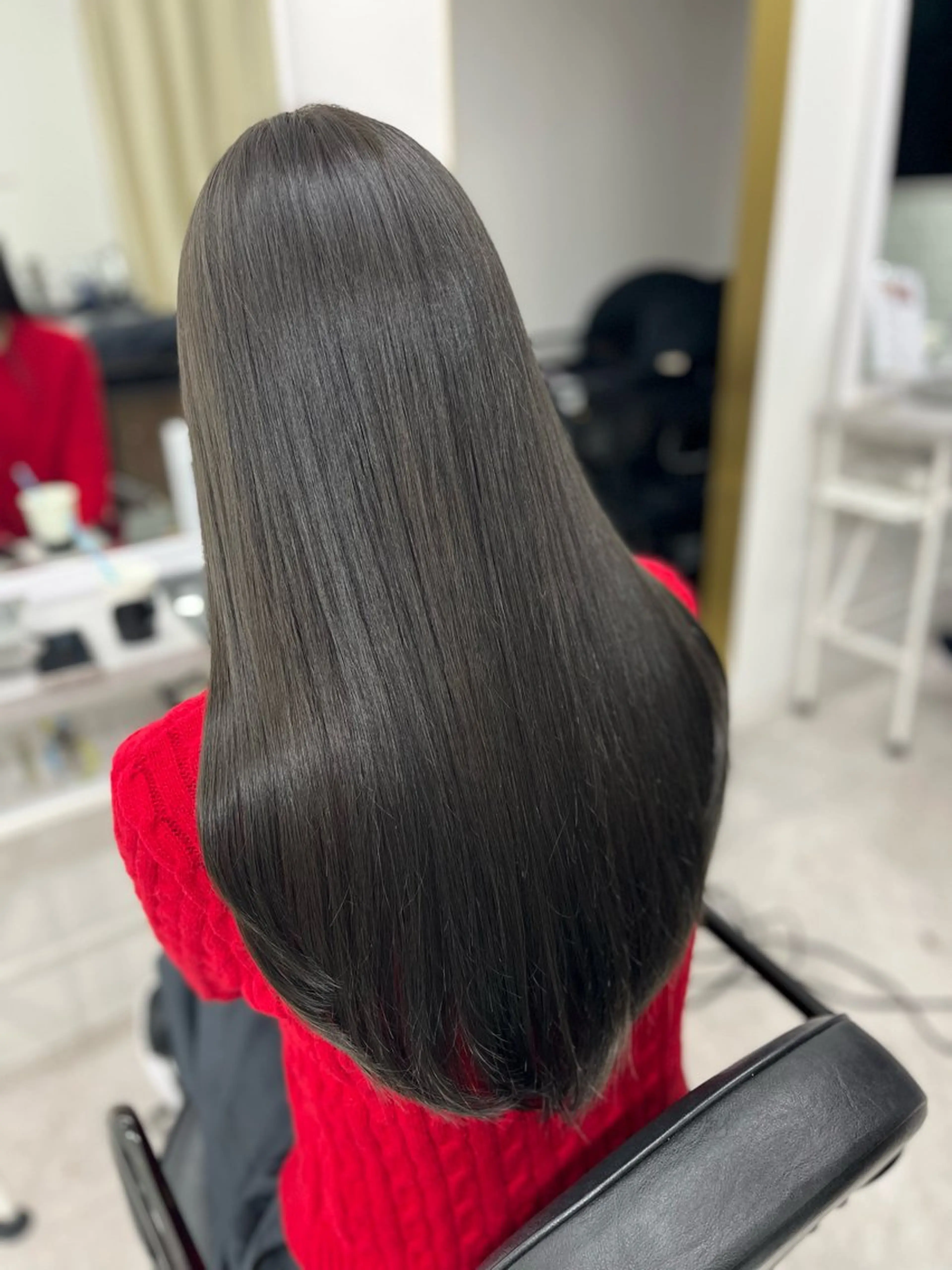 ロング カラー グレージュ オリーブグレージュ オリーブグレー カット ヘアカラー トリートメント 🫧ぷる艶カラー🫧 Yuubi🦩のヘアスタイル