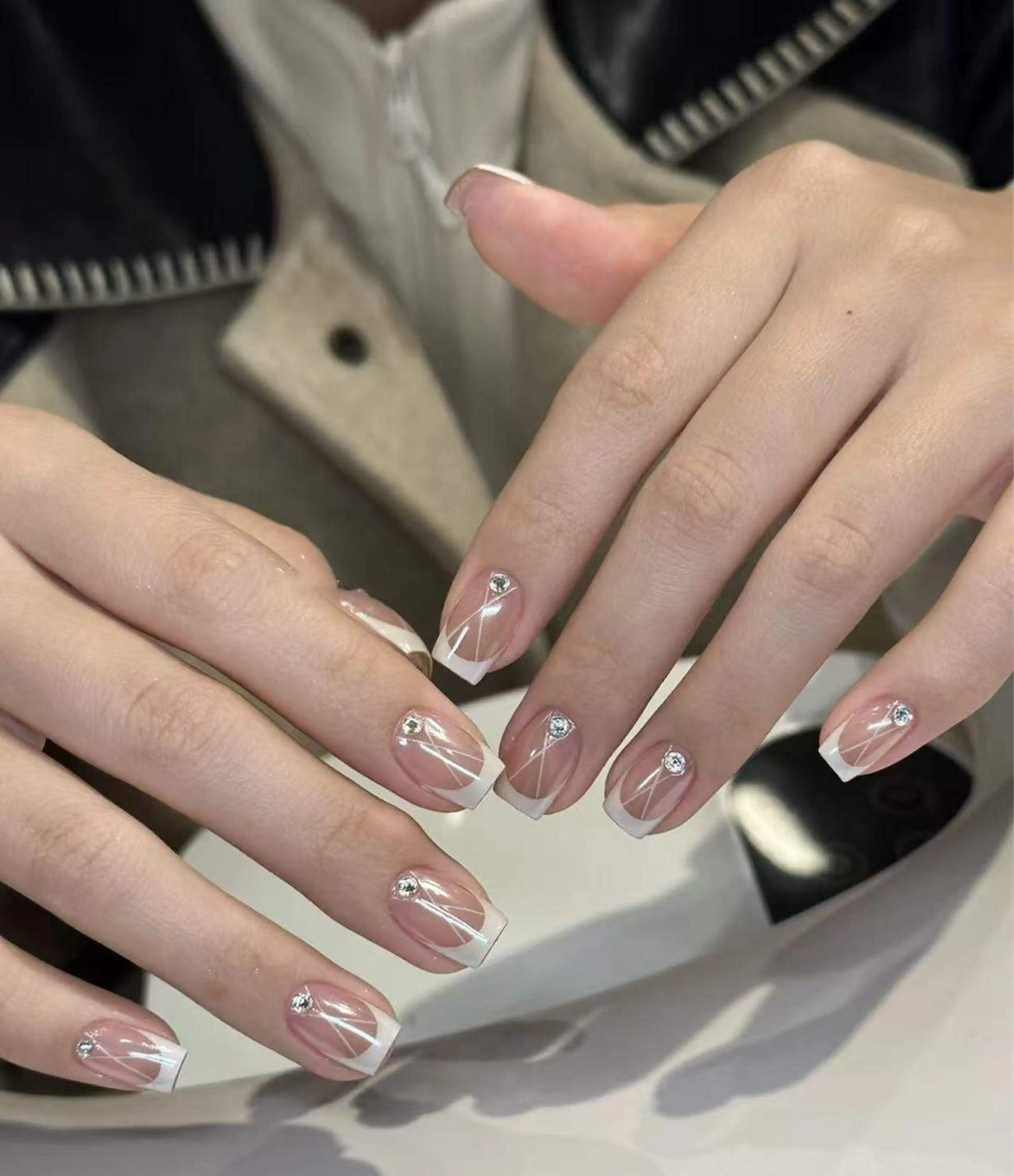 ネイル フラワーネイル フレンチネイル ジェルネイル ガラスフレンチ ハート ハンドネイル BabyYouMi nailのネイルデザイン