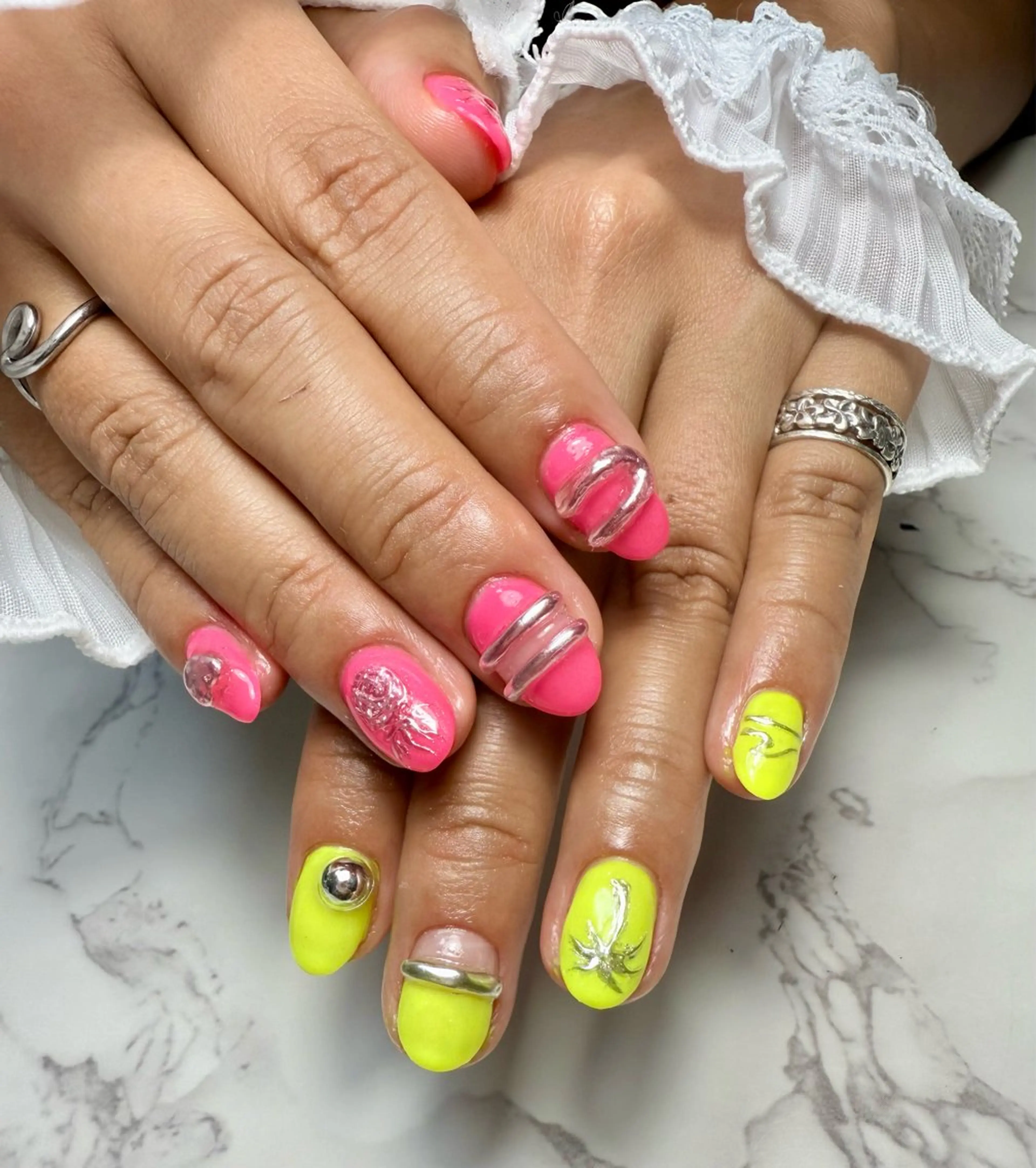 ネイル アートネイル チークネイル フレンチネイル 氷ネイル・うるうるネイル キラキラネイル M.N_ nailのネイルデザイン