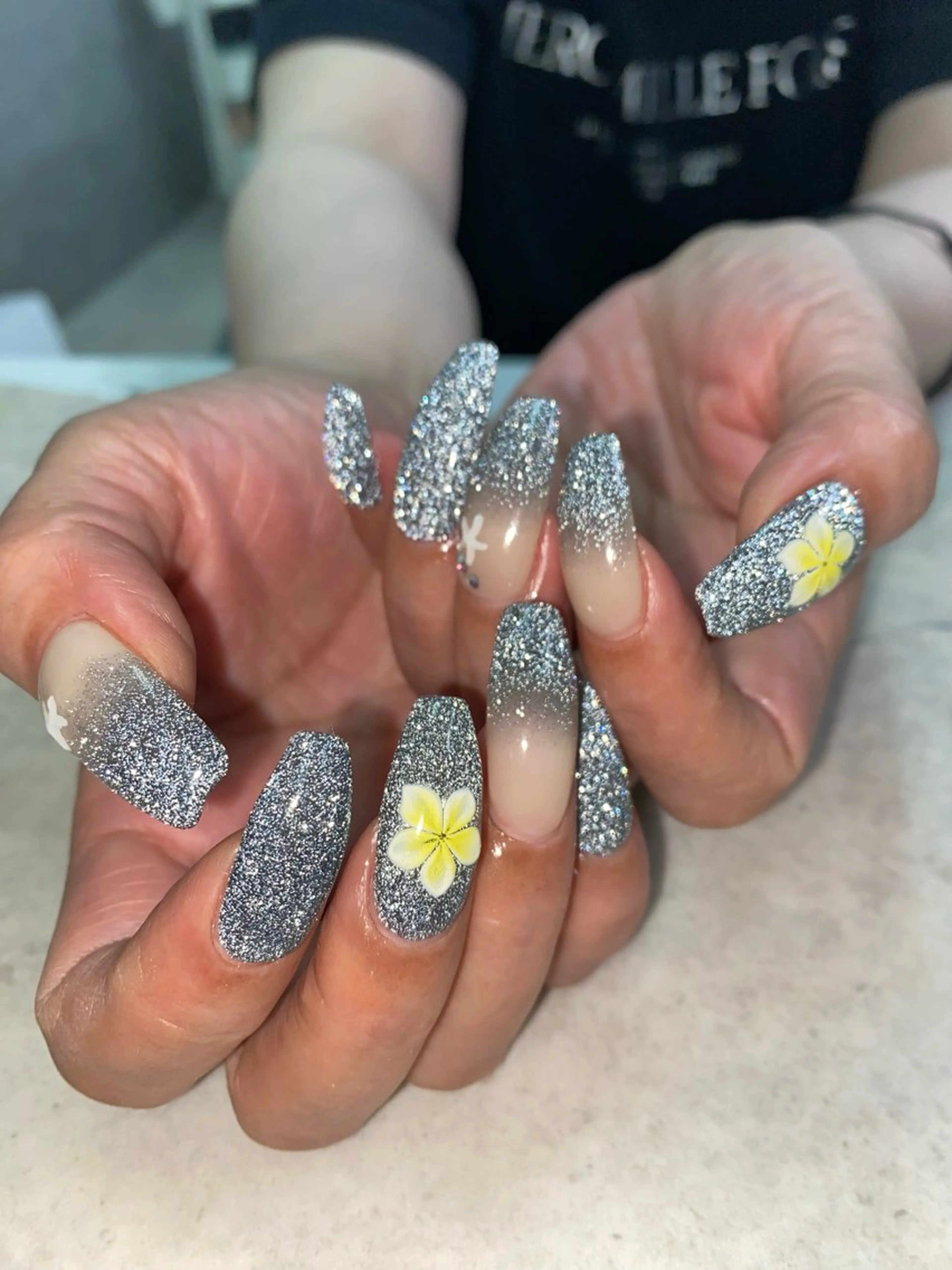 ネイル フラッシュネイル グラデーション ハンドネイル ハンドケア RaLa（ネイル&アイラッシュ）所属・🫧RaLa ⭐︎AYAKA🫧のネイルデザイン