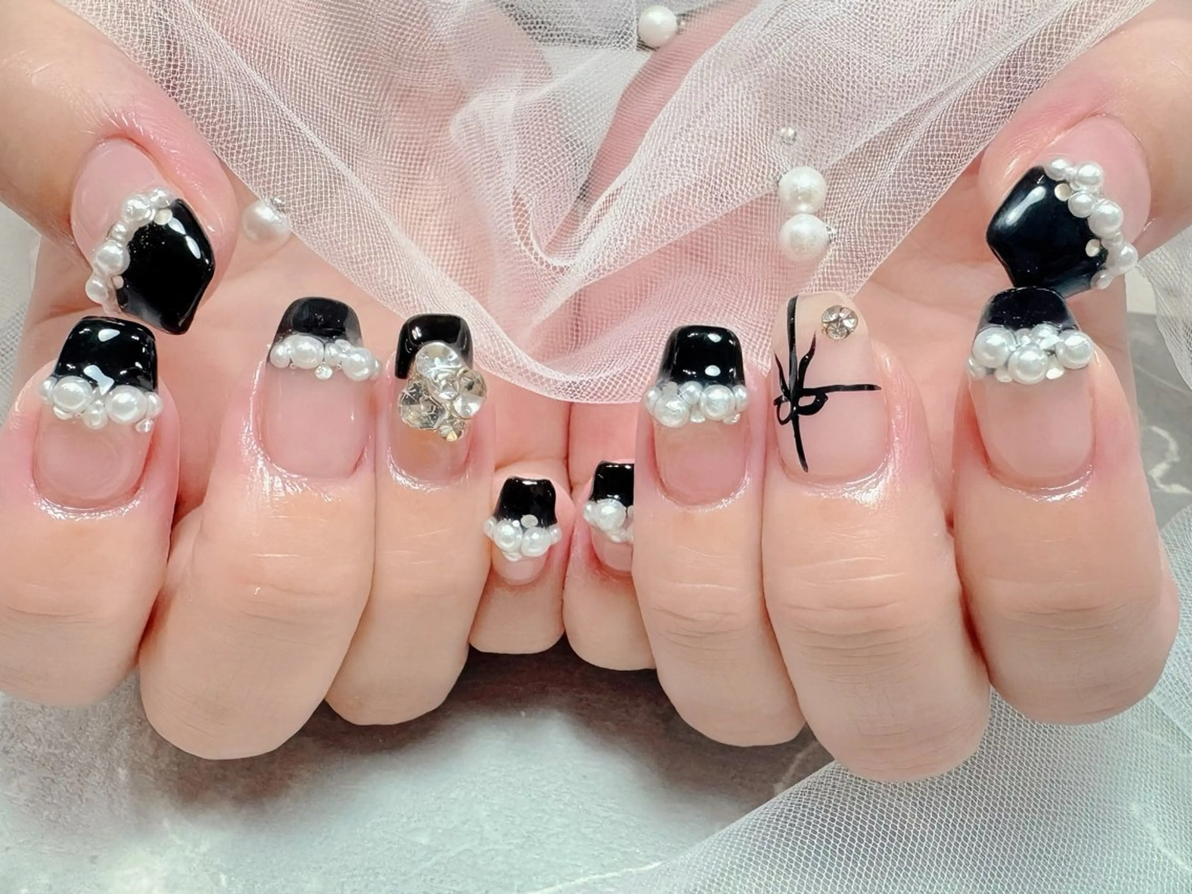 ネイル マジックミラー所属・マジック ミラーのネイルデザイン