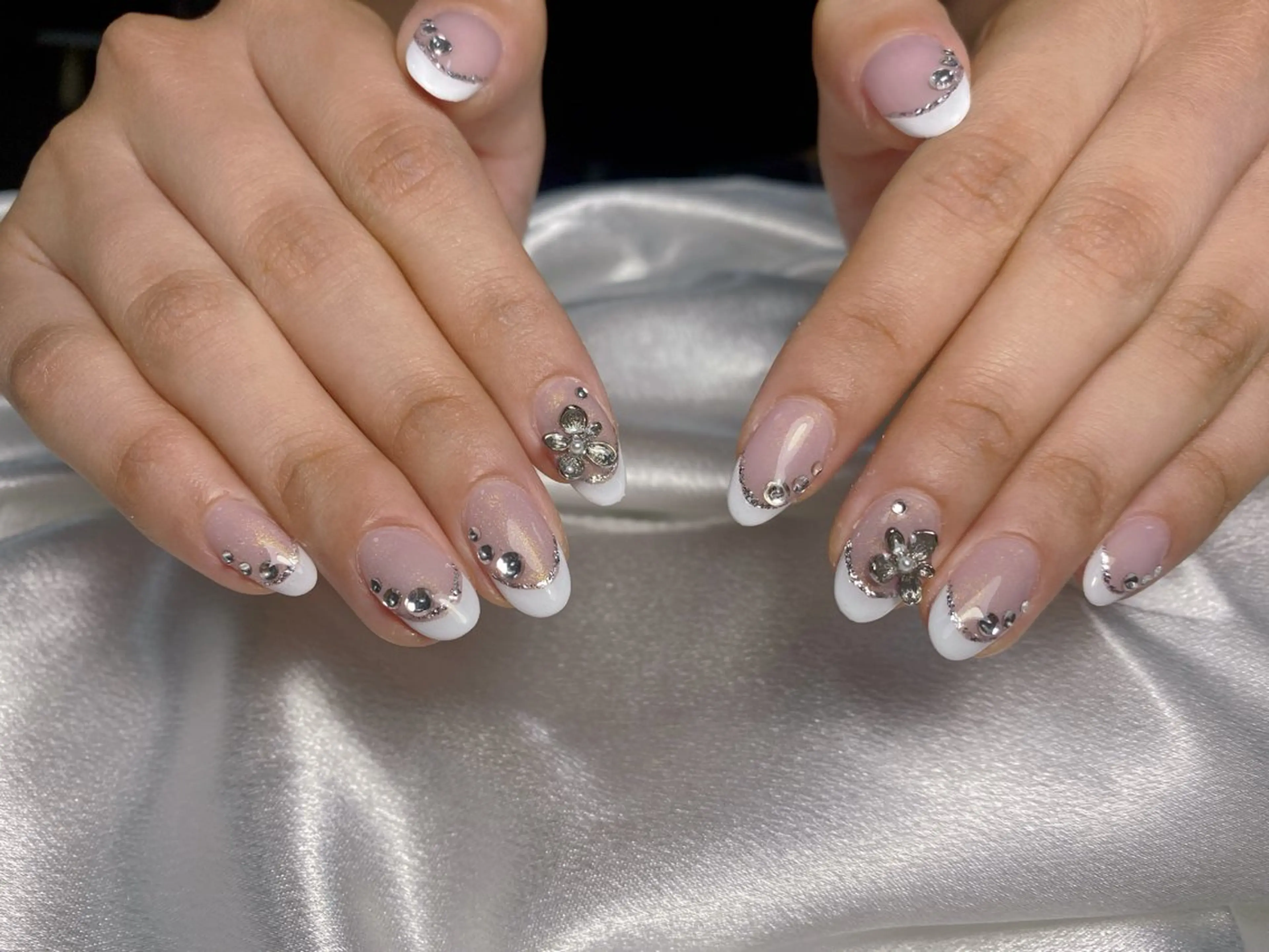 ネイル ハンドネイル ハンドケア 小林 凛のネイルデザイン