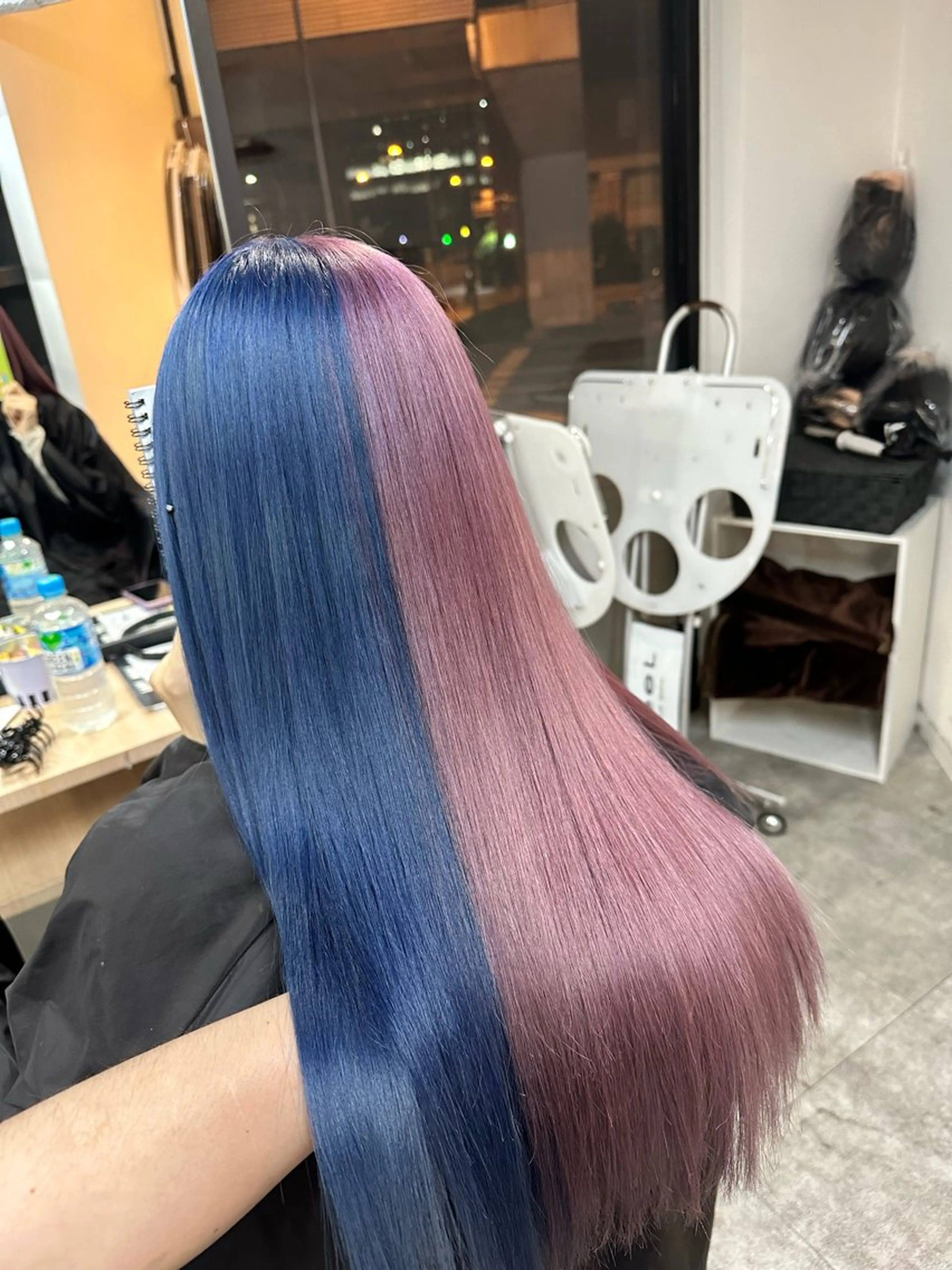 ロング カラー ブルーカラー ピンクカラー ツートーンカラー ヘアカラー トリートメント ヘアセット 難波ブリーチカラー 伊藤洋輝のヘアスタイル