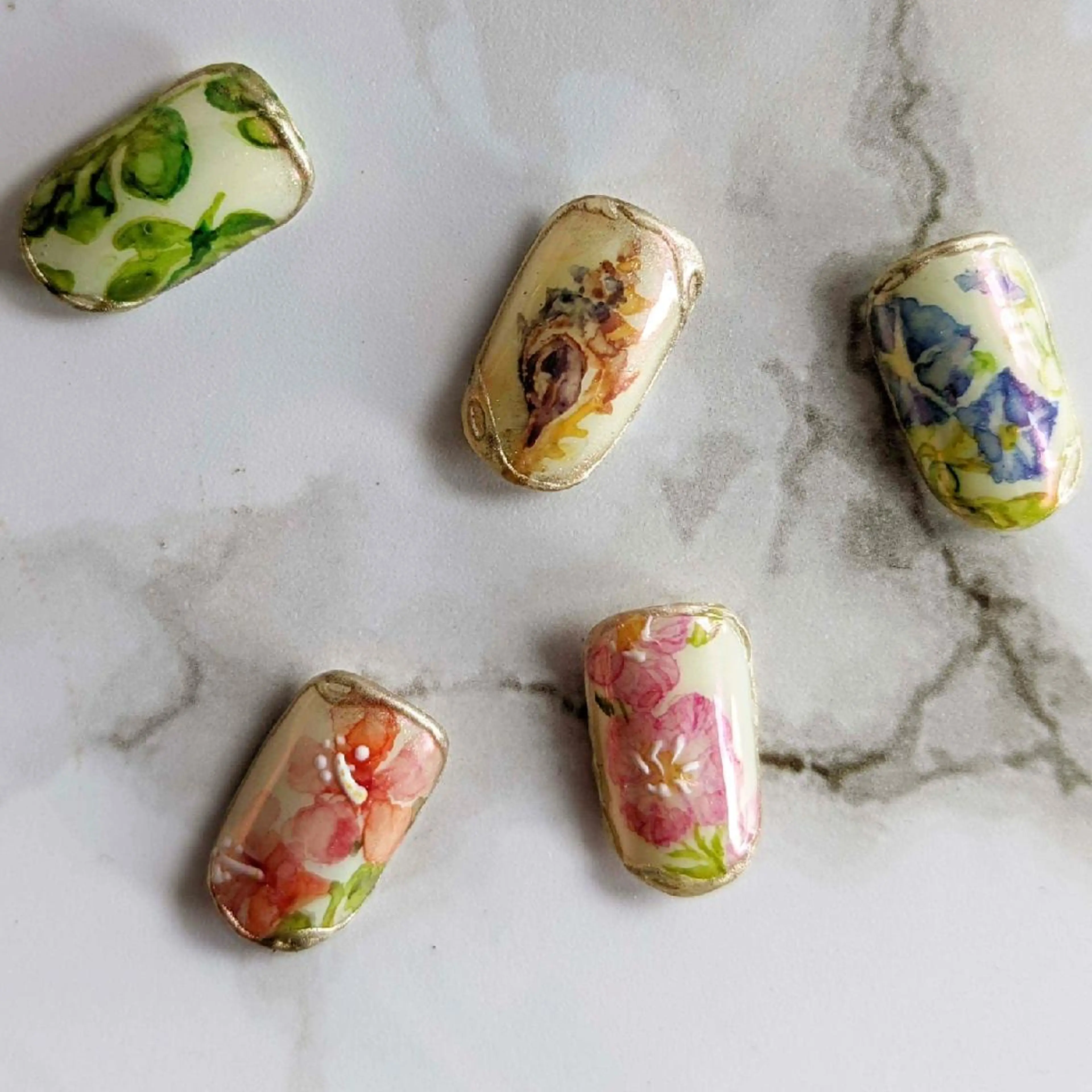 ネイル ナリタ・ マミのネイルデザイン