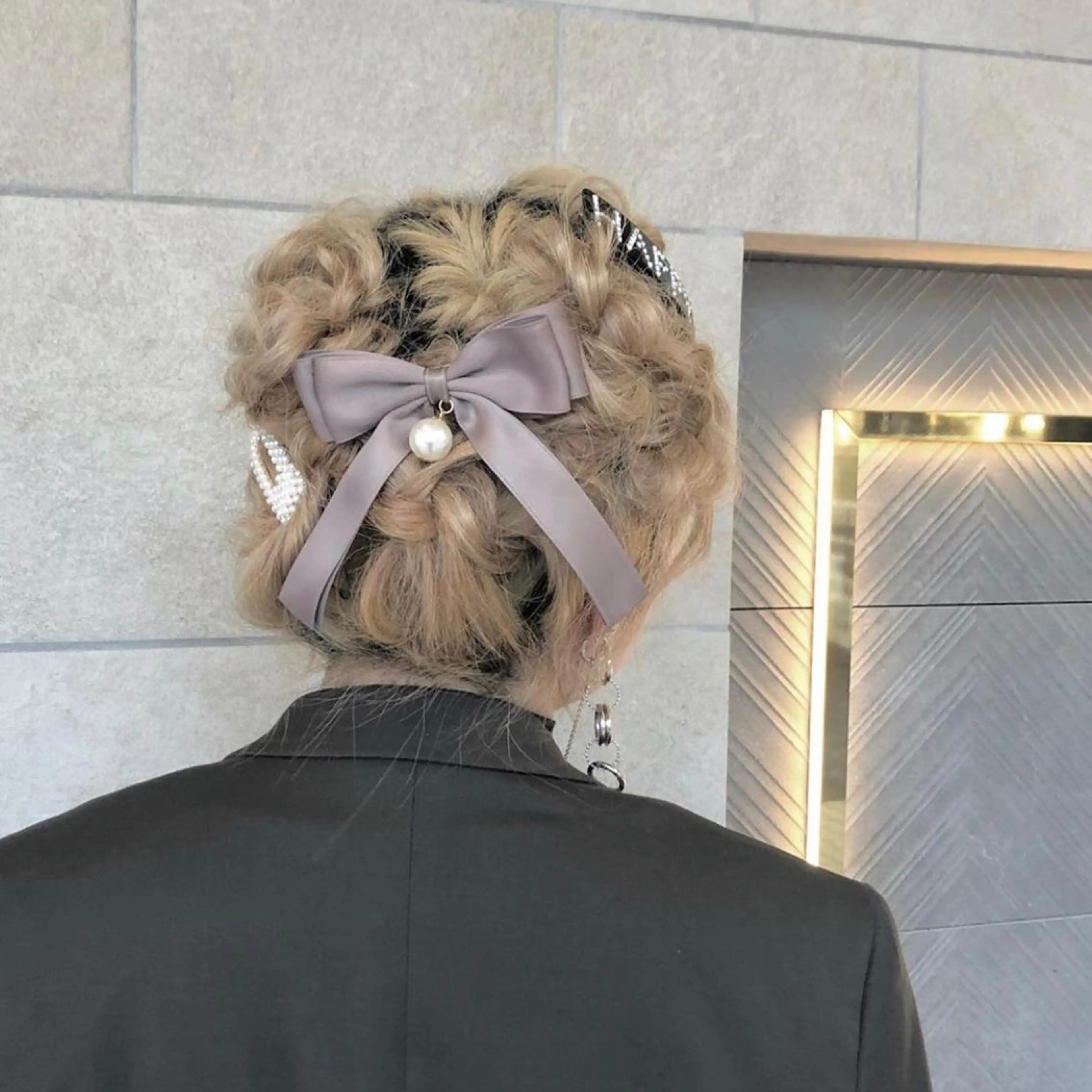 ミディアム ヘアアレンジ MOE🐈‍⬛🎀 エクステ/ワンホンのヘアスタイル