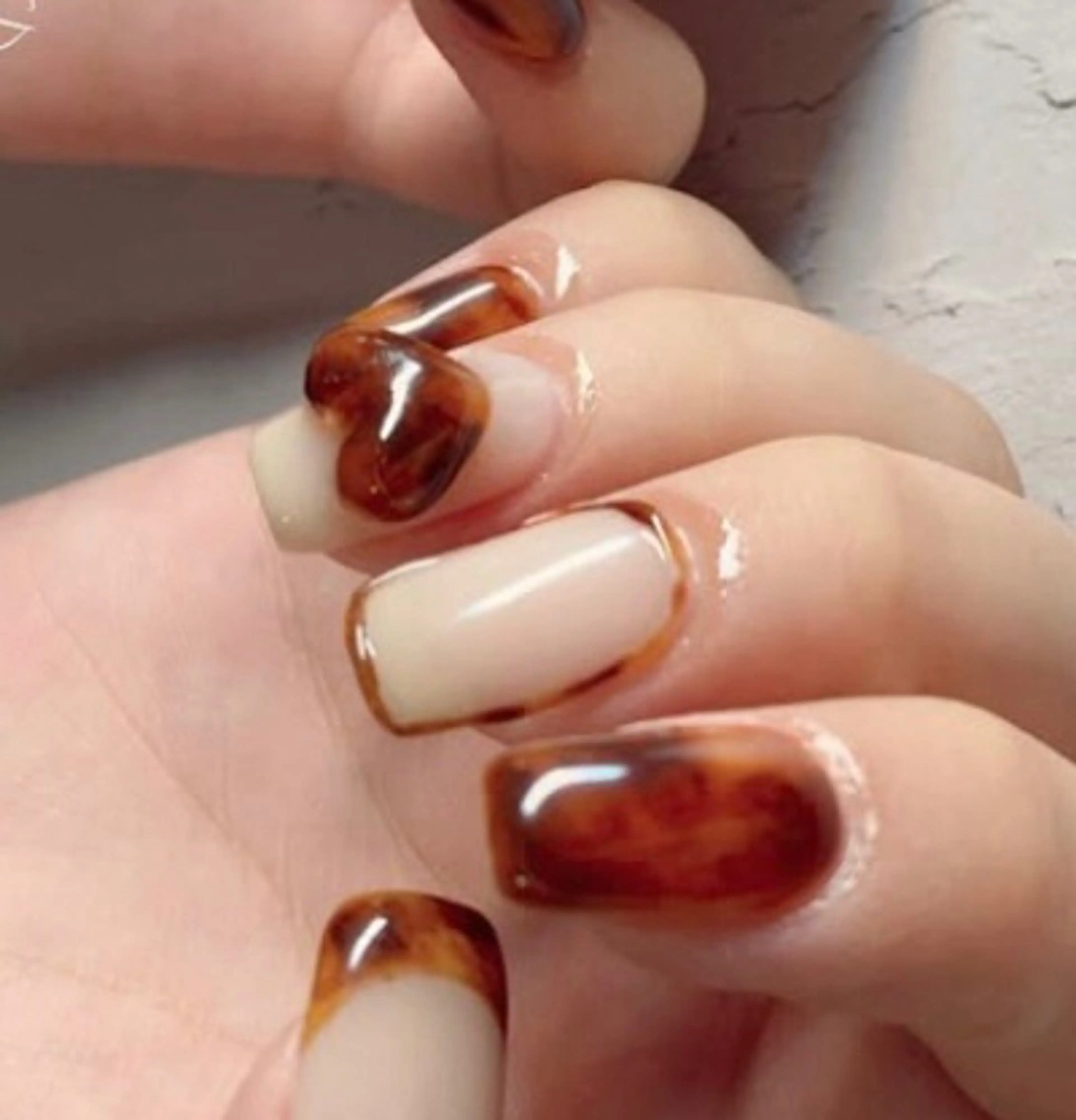 ネイル べっ甲ネイル 長さ出し フレンチネイル ジェルネイル 韓国ネイル 大門浜松町 ネイルのネイルデザイン