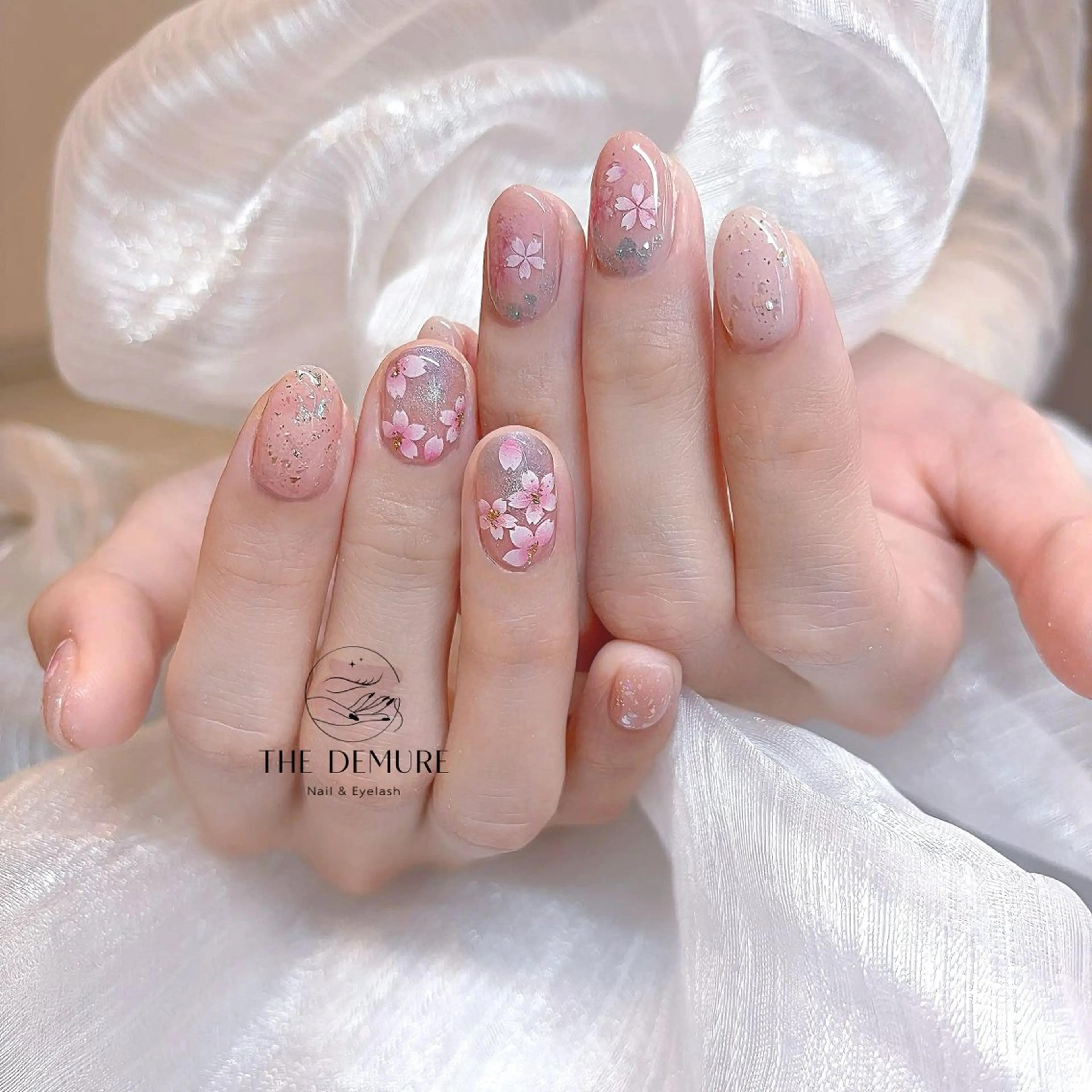 ネイル アートネイル フットネイル 韓国ネイル ロングネイル マグネットネイル ハンドネイル ハンドケア NailDemure 【銀座店】のネイルデザイン