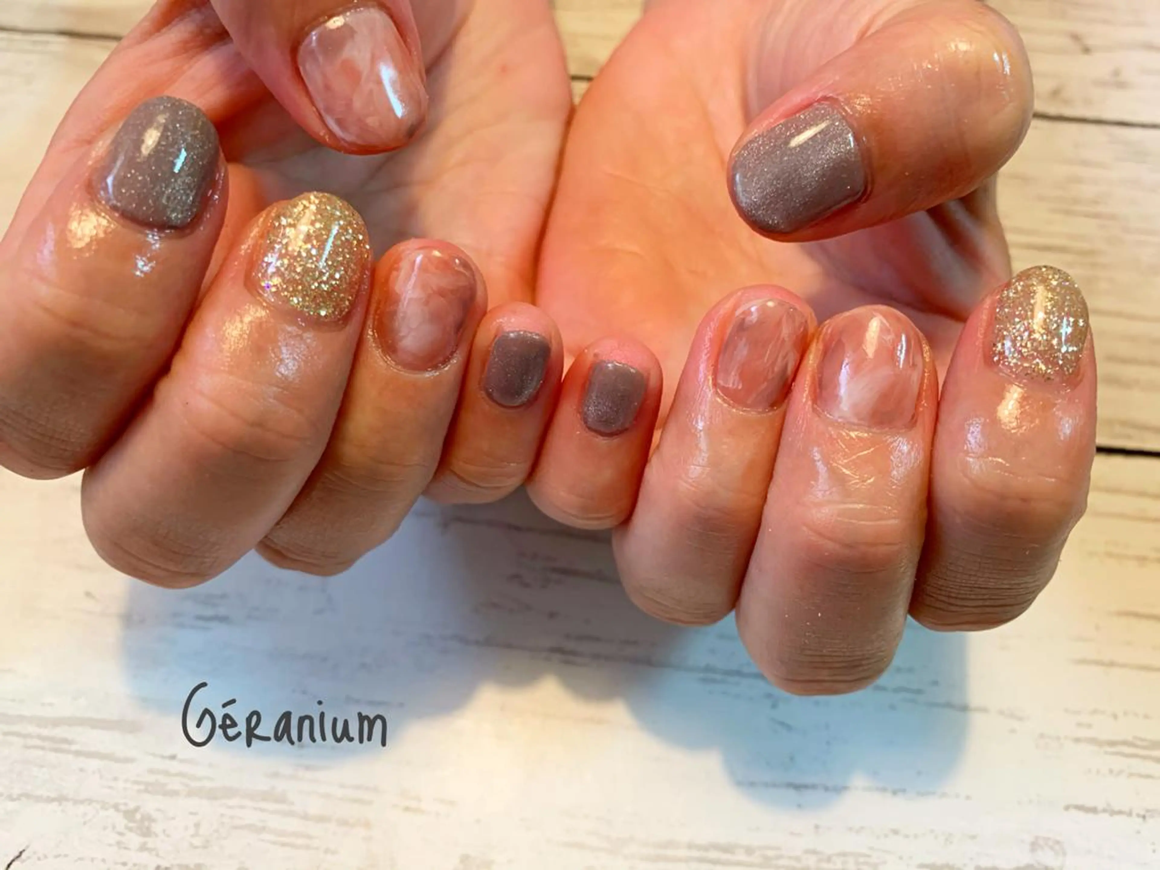 ネイル ハンドネイル フットネイル GéRanium Harukaのネイルデザイン