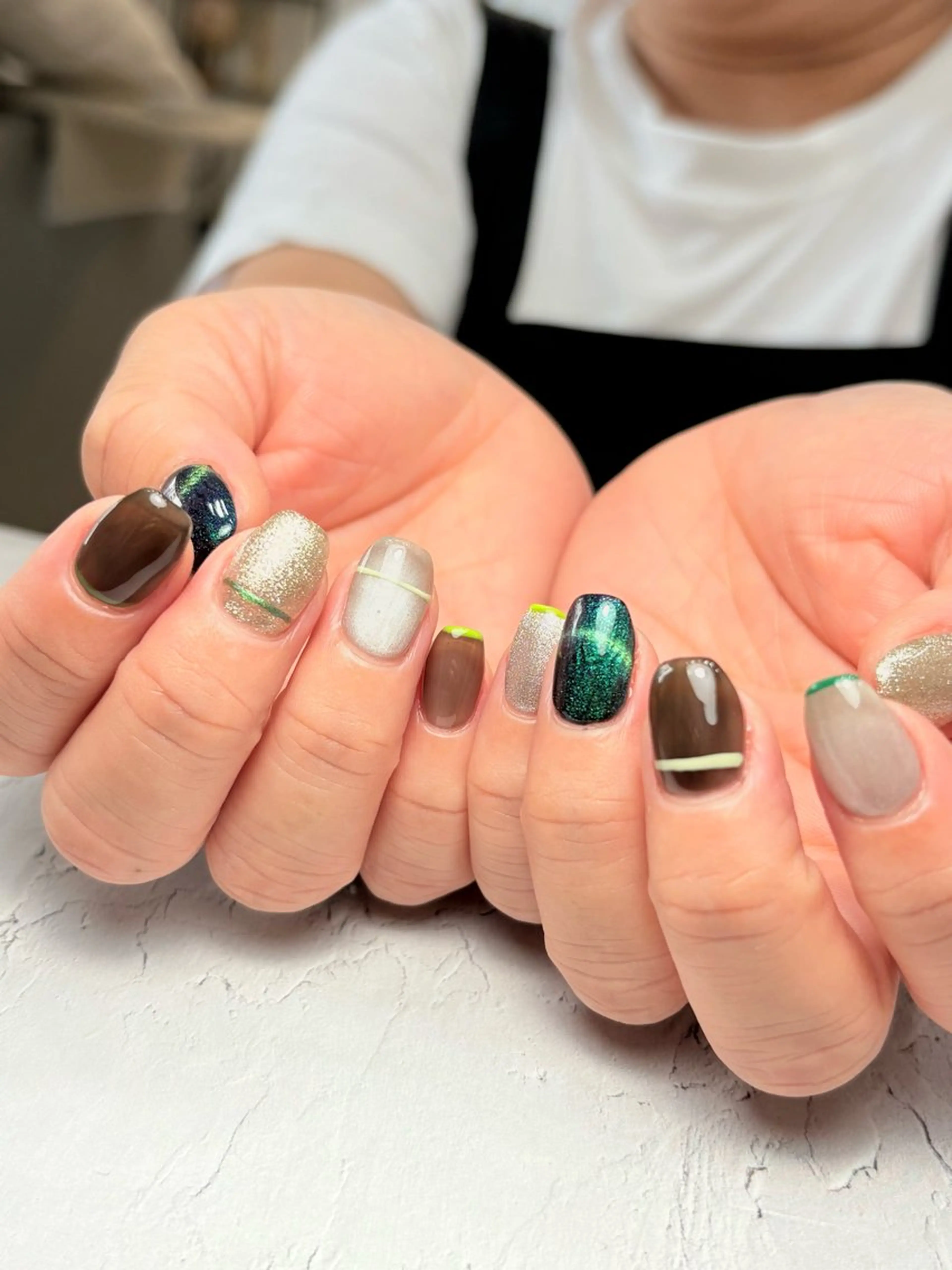 ネイル クリアネイル フレンチネイル グリーン ラメ(グリッター) マグネットネイル Natuleaナチュリア所属・深爪矯正自爪育成専門 natuleaのネイルデザイン